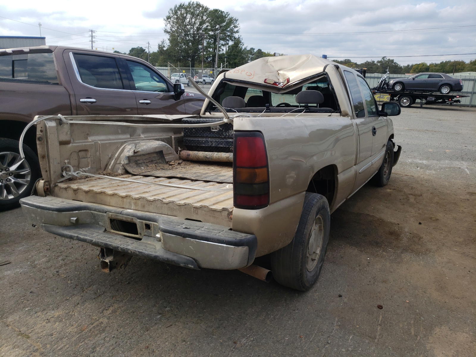 Photo 4 from auction – 2004 GMC NEW SIERRA with VIN 2GTEC19T841253948