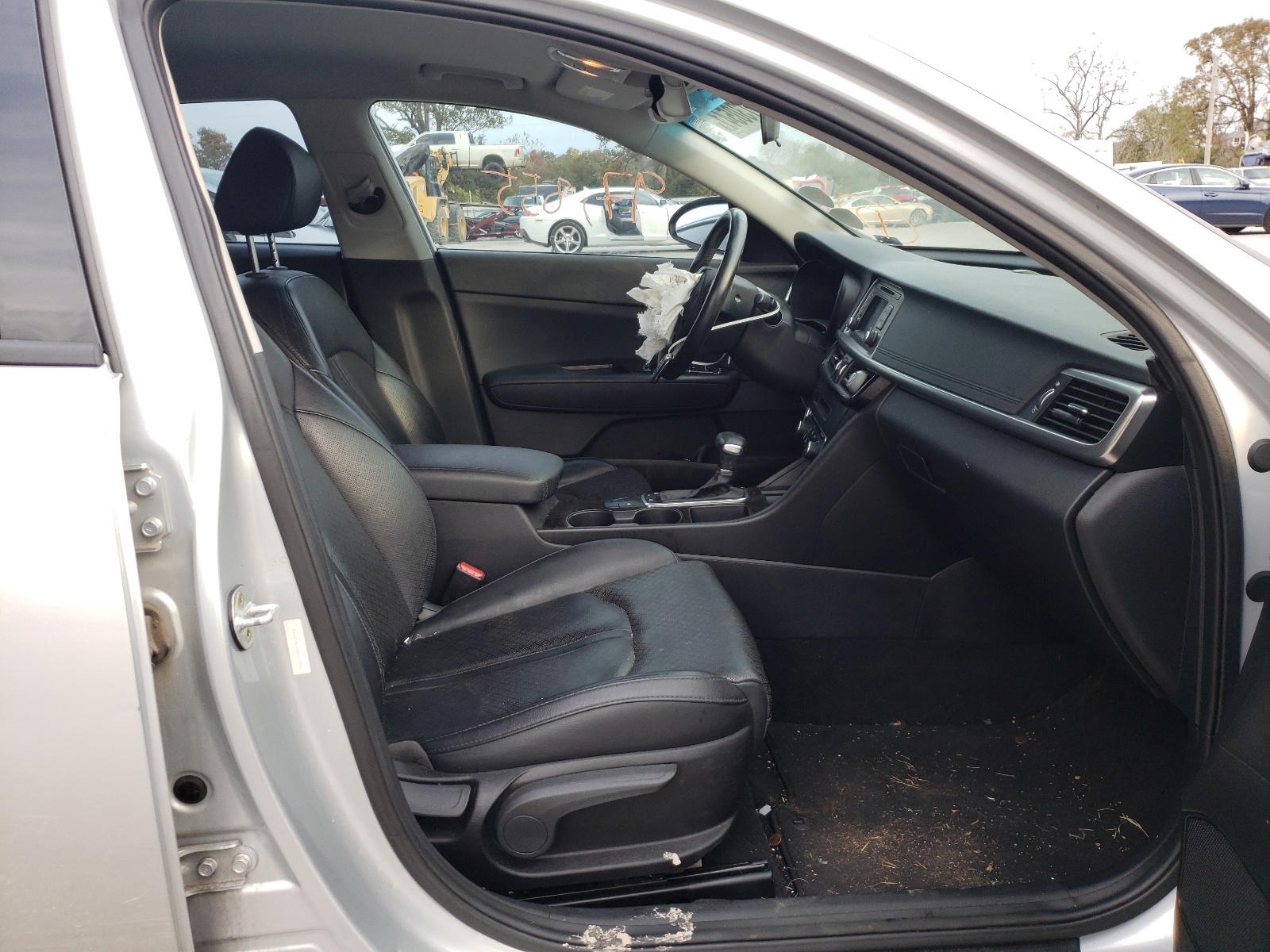 Photo 5 from auction – 2016 KIA OPTIMA EX with VIN 5XXGU4L30GG117862