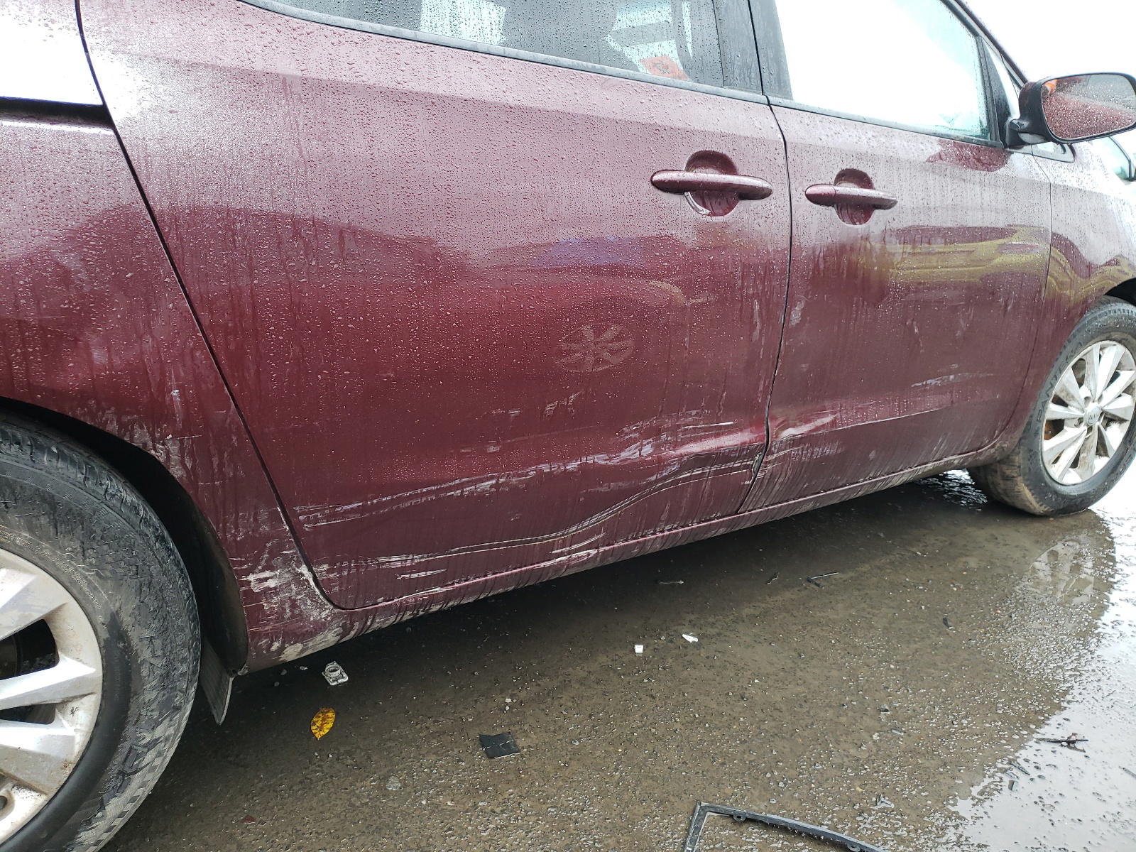 Photo 9 from auction – 2015 KIA SEDONA LX with VIN KNDMB5C19F6072818