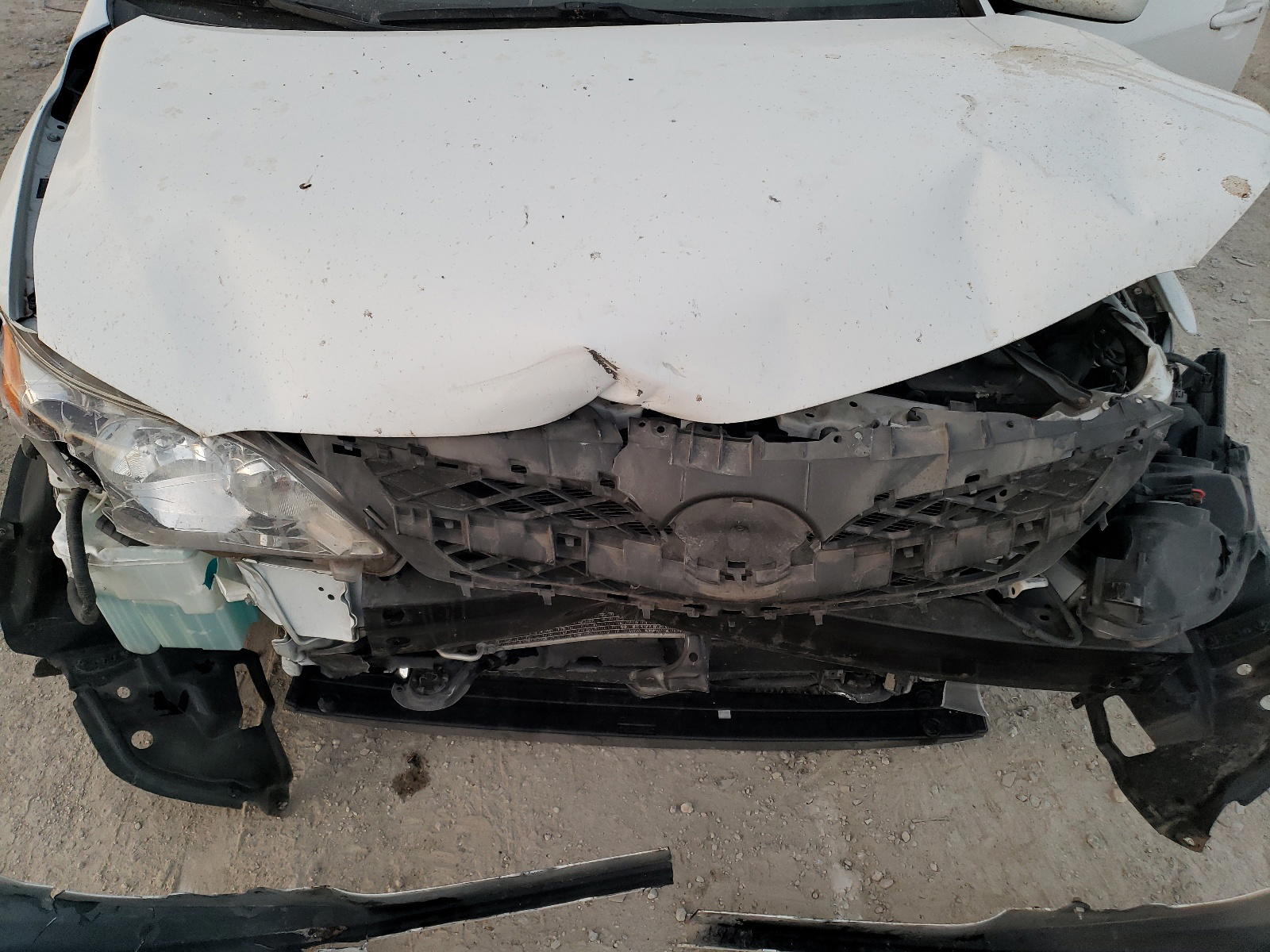 Photo 7 from auction – 2011 TOYOTA COROLLA BA with VIN 2T1BU4EE3BC702279