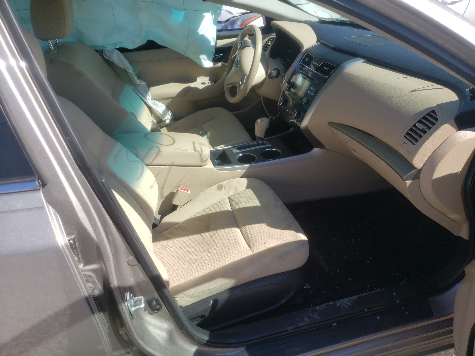 Photo 5 from auction – 2015 NISSAN ALTIMA 2.5 with VIN 1N4AL3AP1FC419352