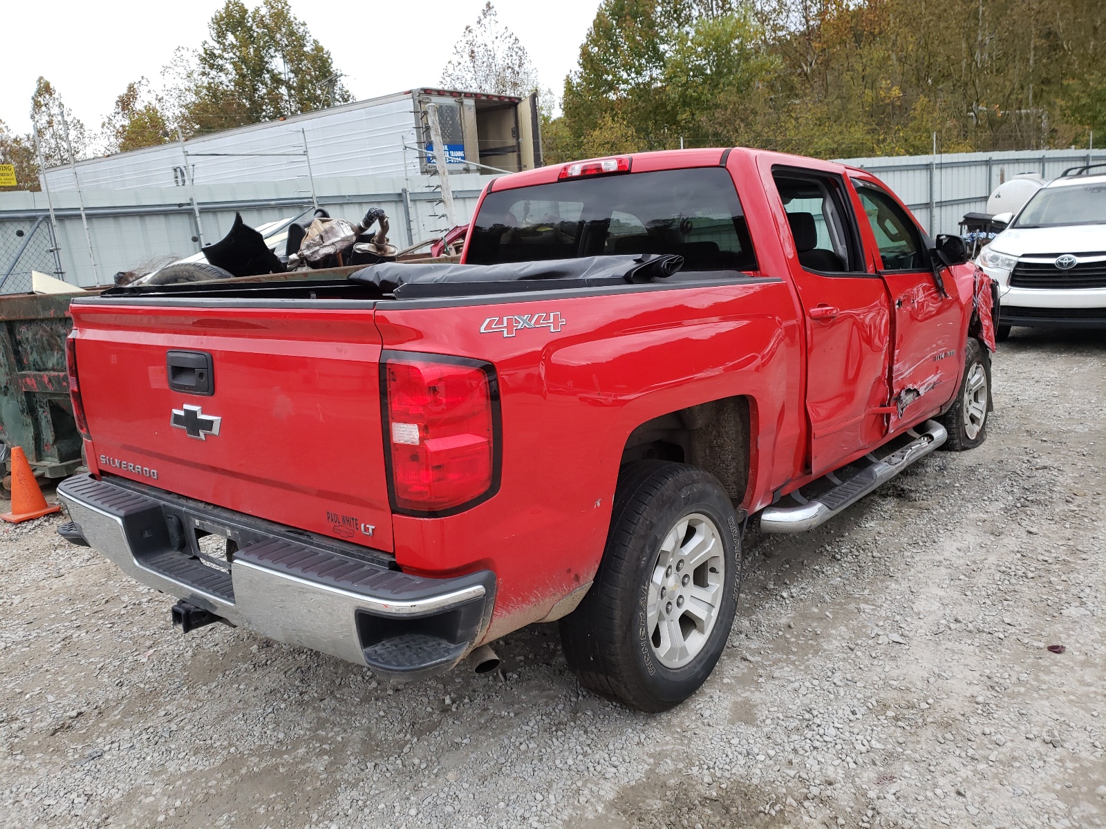 Photo 4 from auction – 2017 CHEVROLET SILVERADO with VIN 3GCUKREC9HG428336