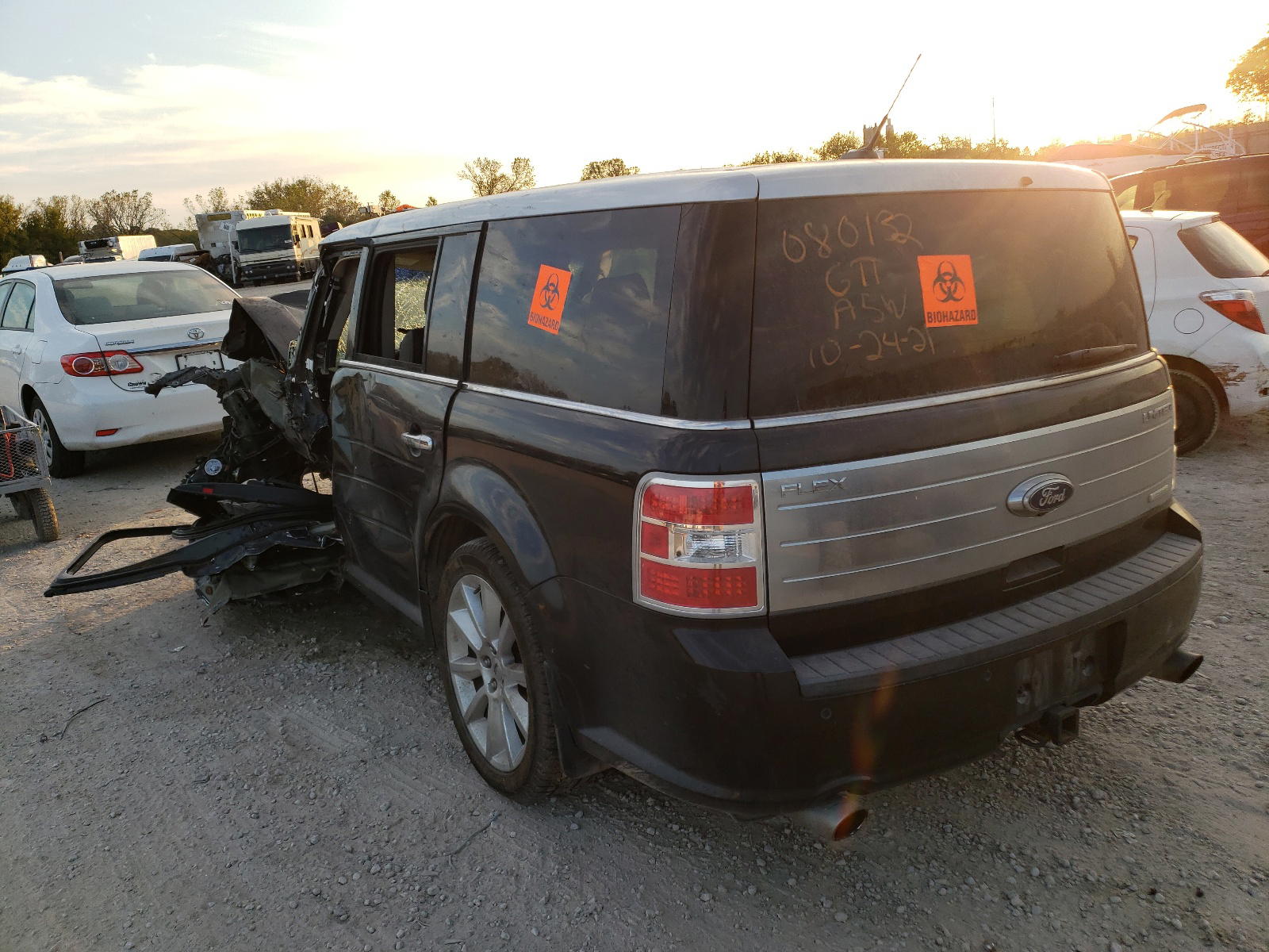 Photo 3 from auction – 2011 FORD FLEX LIMIT with VIN 2FMHK6DT0BBD16709