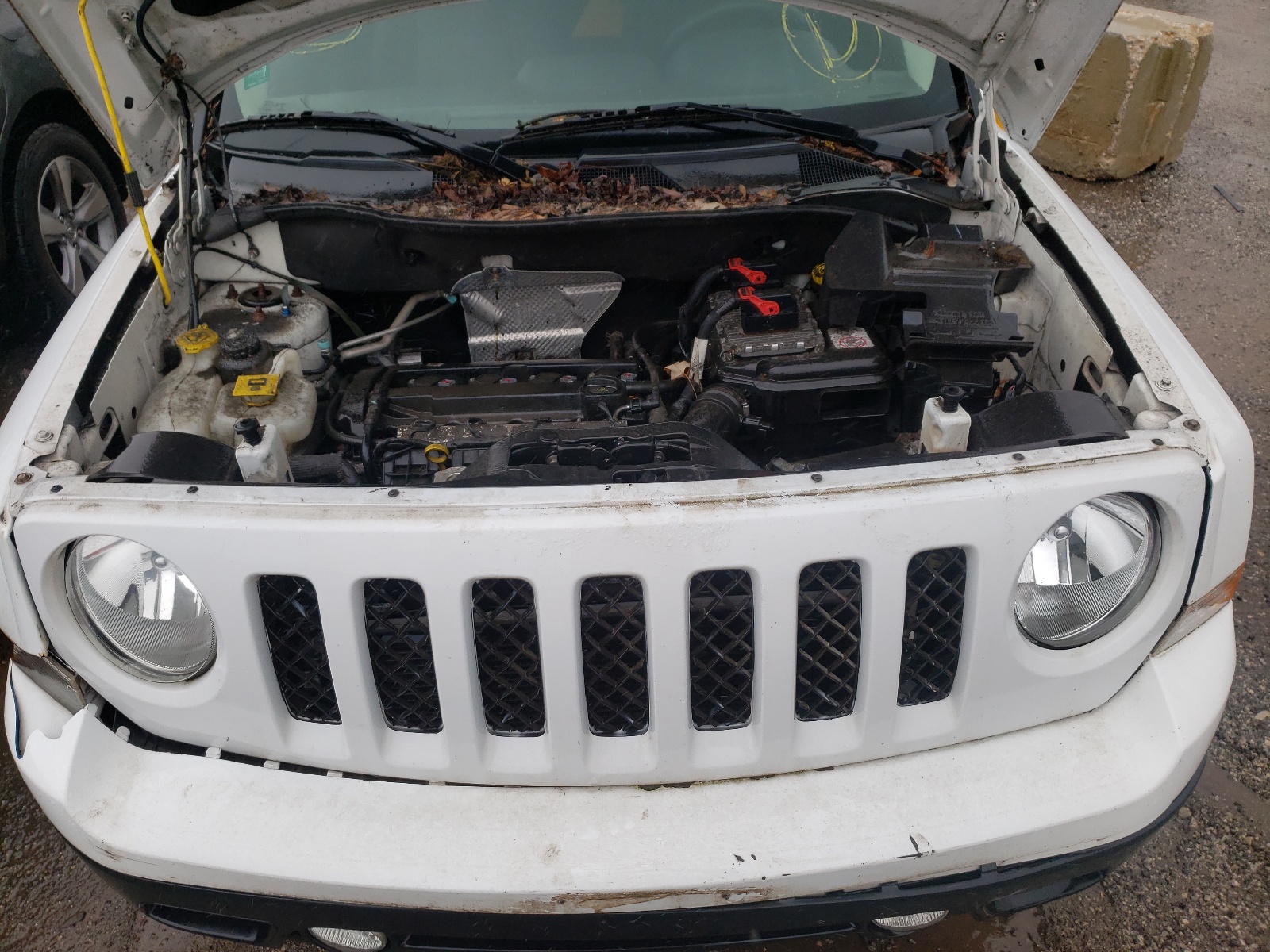 Photo 7 from auction – 2015 JEEP PATRIOT with VIN 1C4NJPBA6FD399354