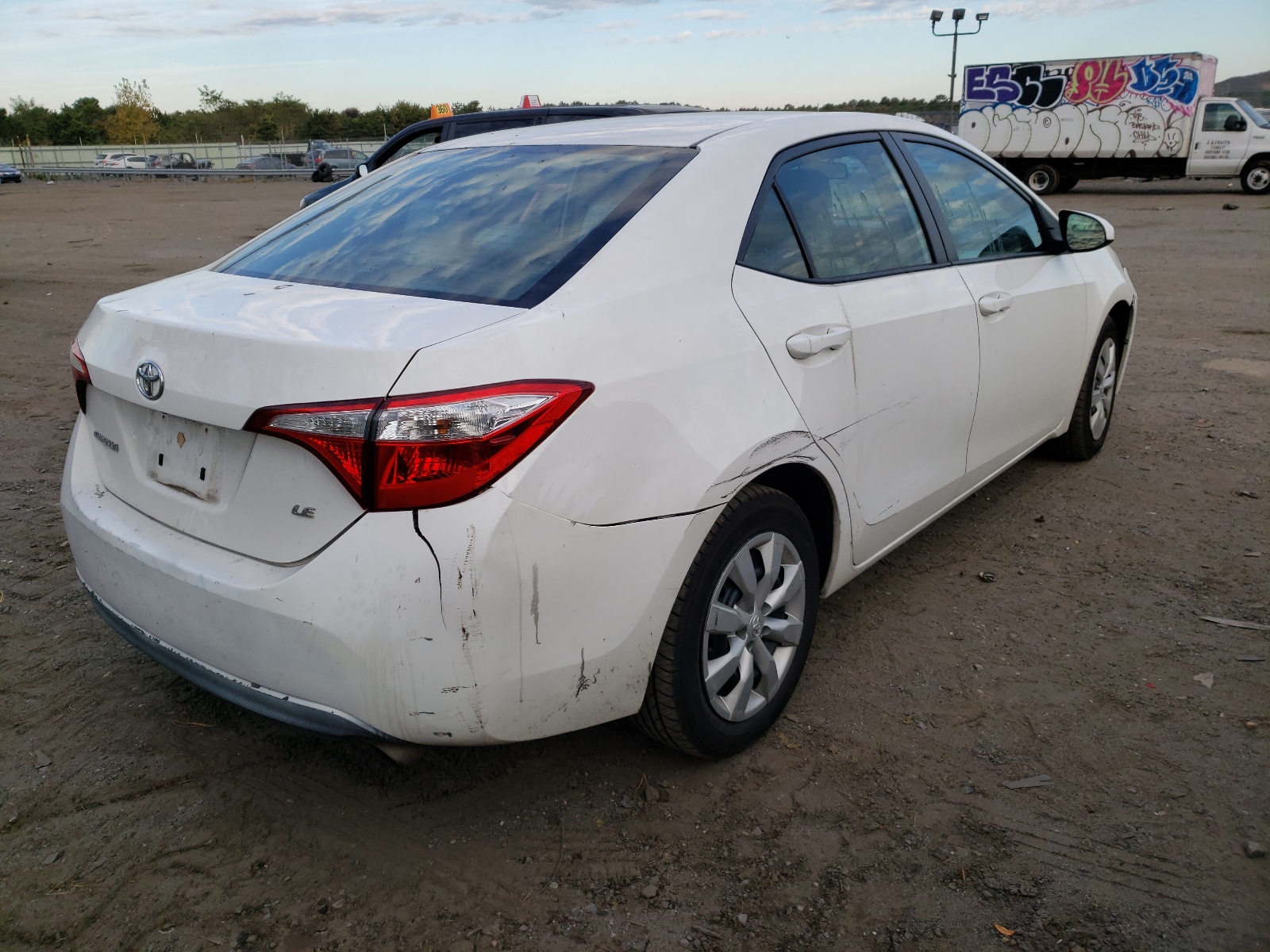 Photo 4 from auction – 2016 TOYOTA COROLLA L with VIN 2T1BURHE8GC487045