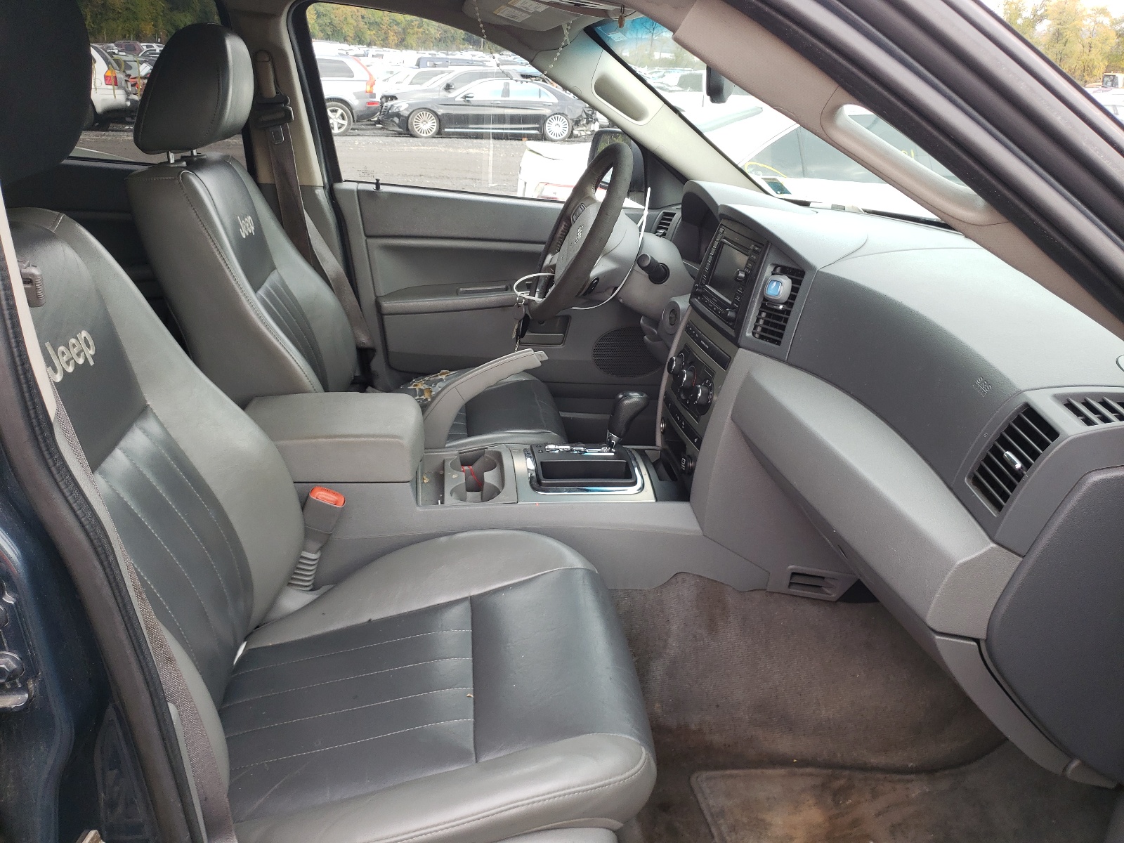 Photo 5 from auction – 2007 JEEP CHEROKEE with VIN 1J8GR48K67C518102
