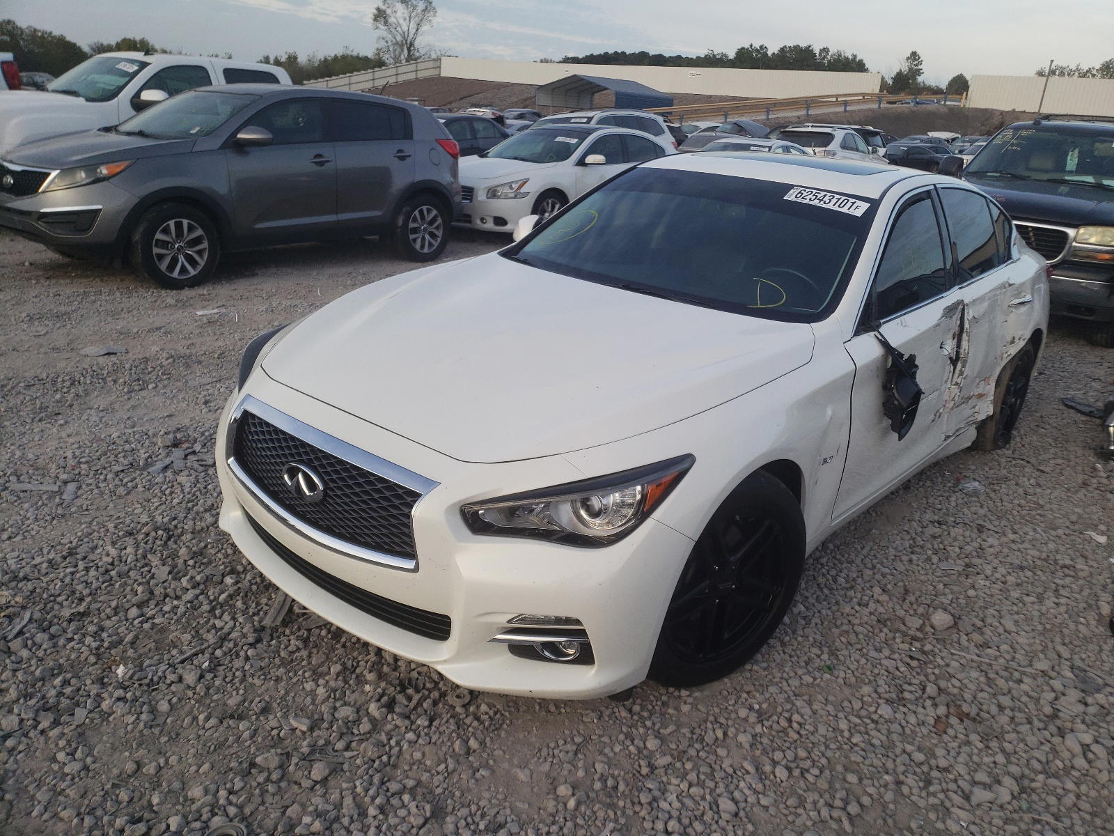 Photo 2 from auction – 2015 INFINITI Q50 BASE with VIN JN1BV7AP1FM353592