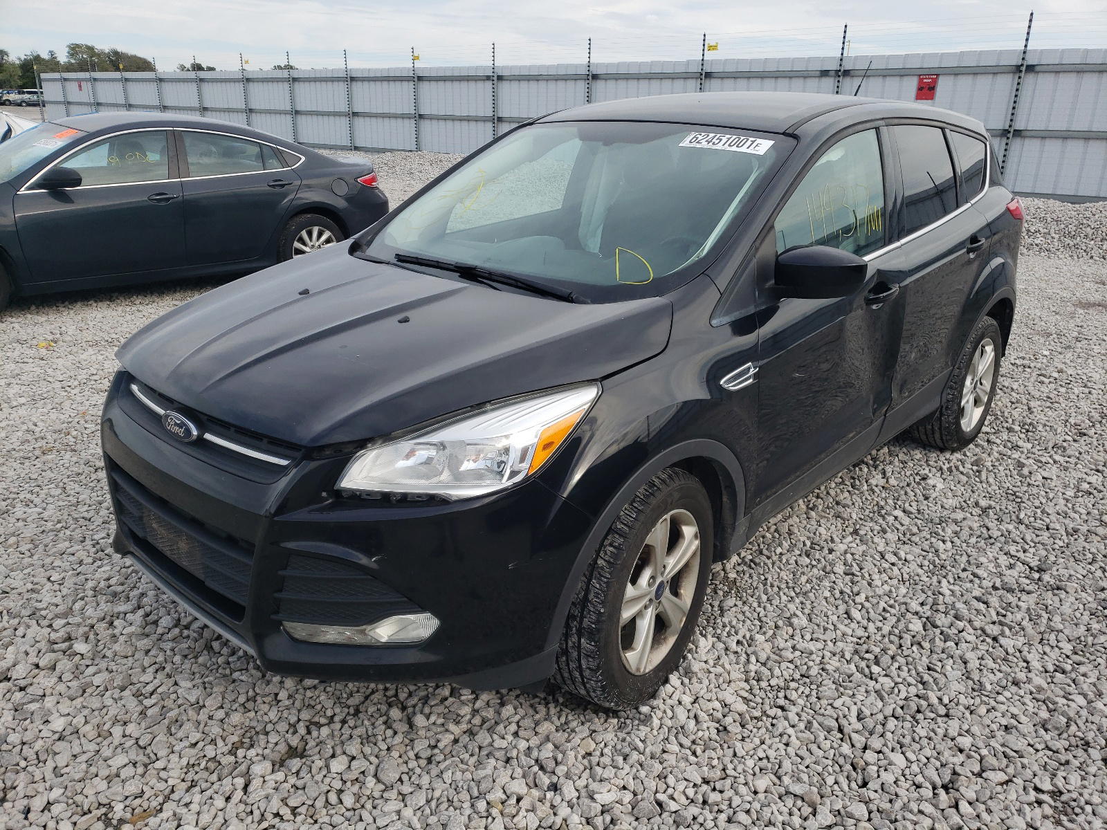 Photo 2 from auction – 2016 FORD ESCAPE SE with VIN 1FMCU0GX2GUB59072