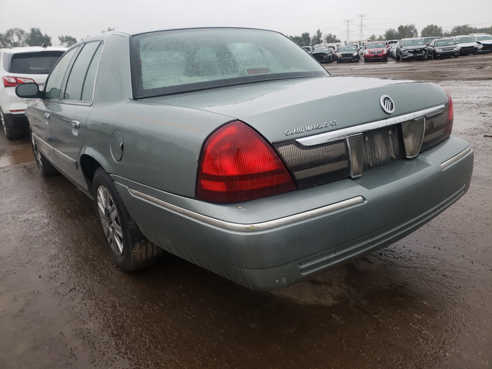 Photo 3 from auction – 2006 MERCURY GRAND MARQ with VIN 2MEFM74VX6X620103