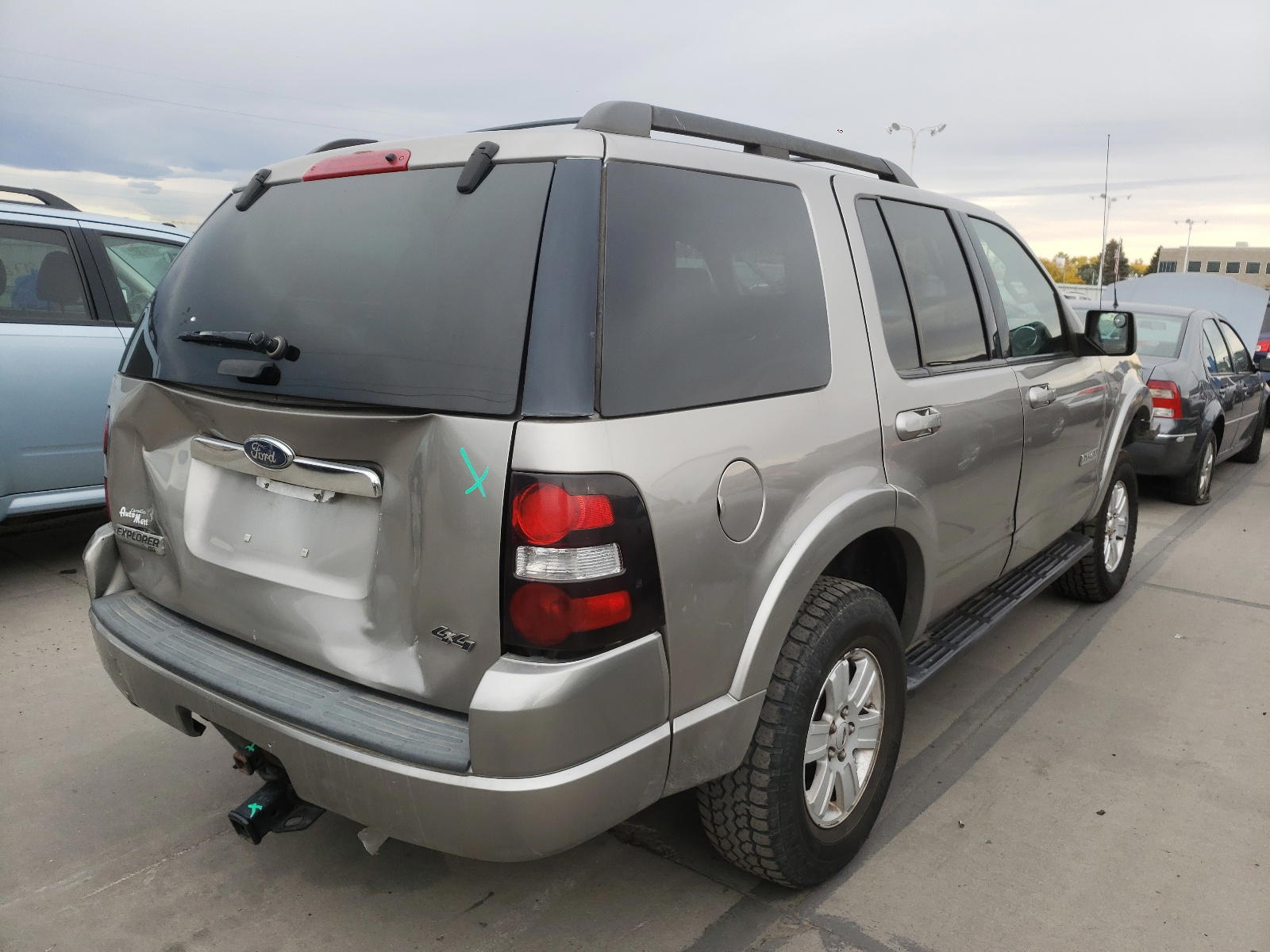 Photo 4 from auction – 2008 FORD EXPLORER X with VIN 1FMEU73E48UA45551