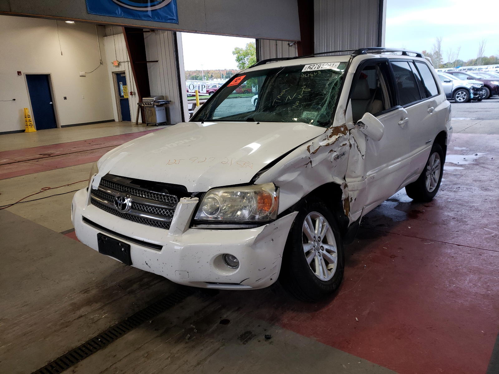 Photo 9 from auction – 2006 TOYOTA HIGHLANDER with VIN JTEEW21A060021863