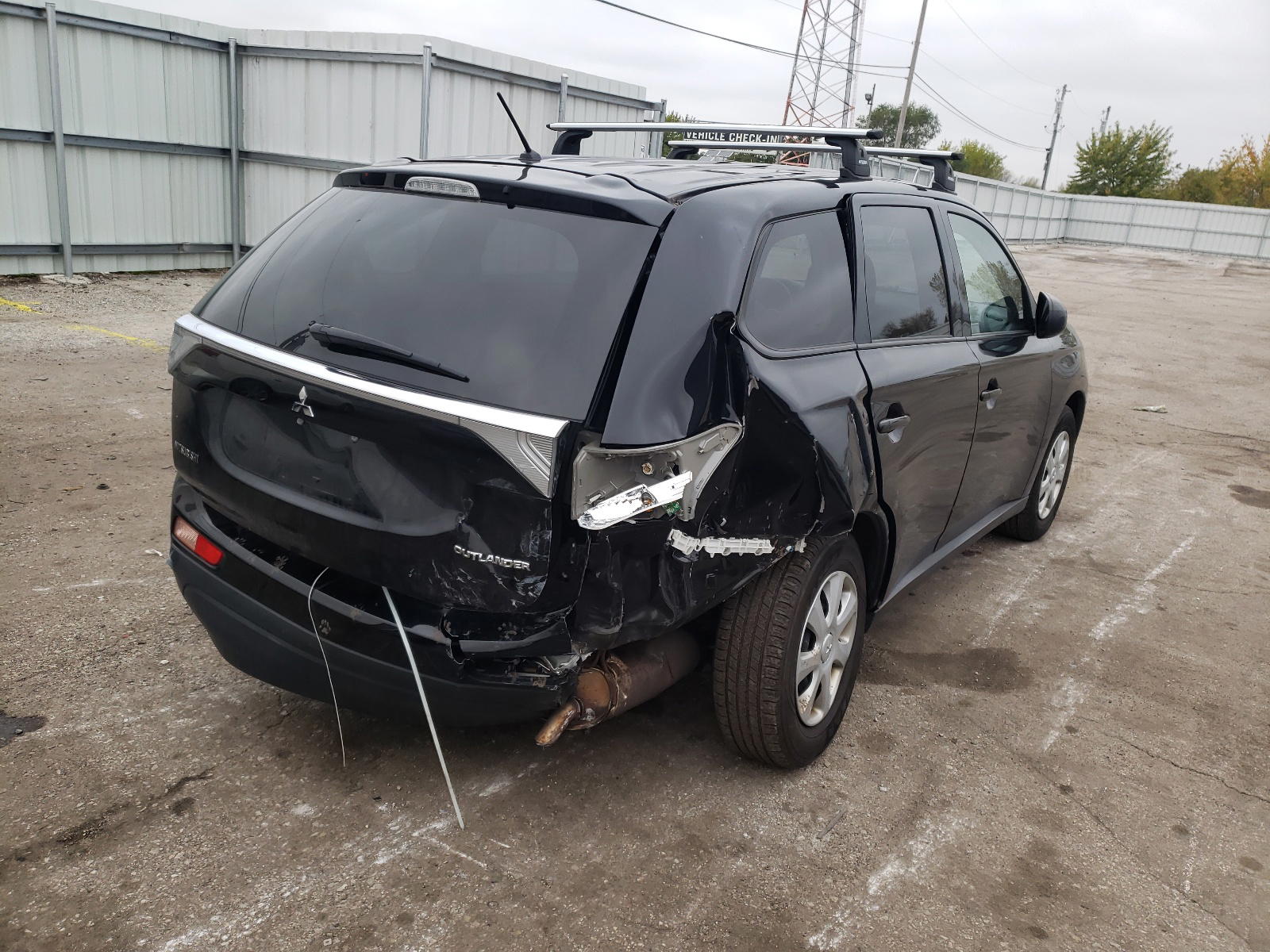 Photo 9 from auction – 2014 MITSUBISHI OUTLANDER with VIN JA4AD2A38EZ017283