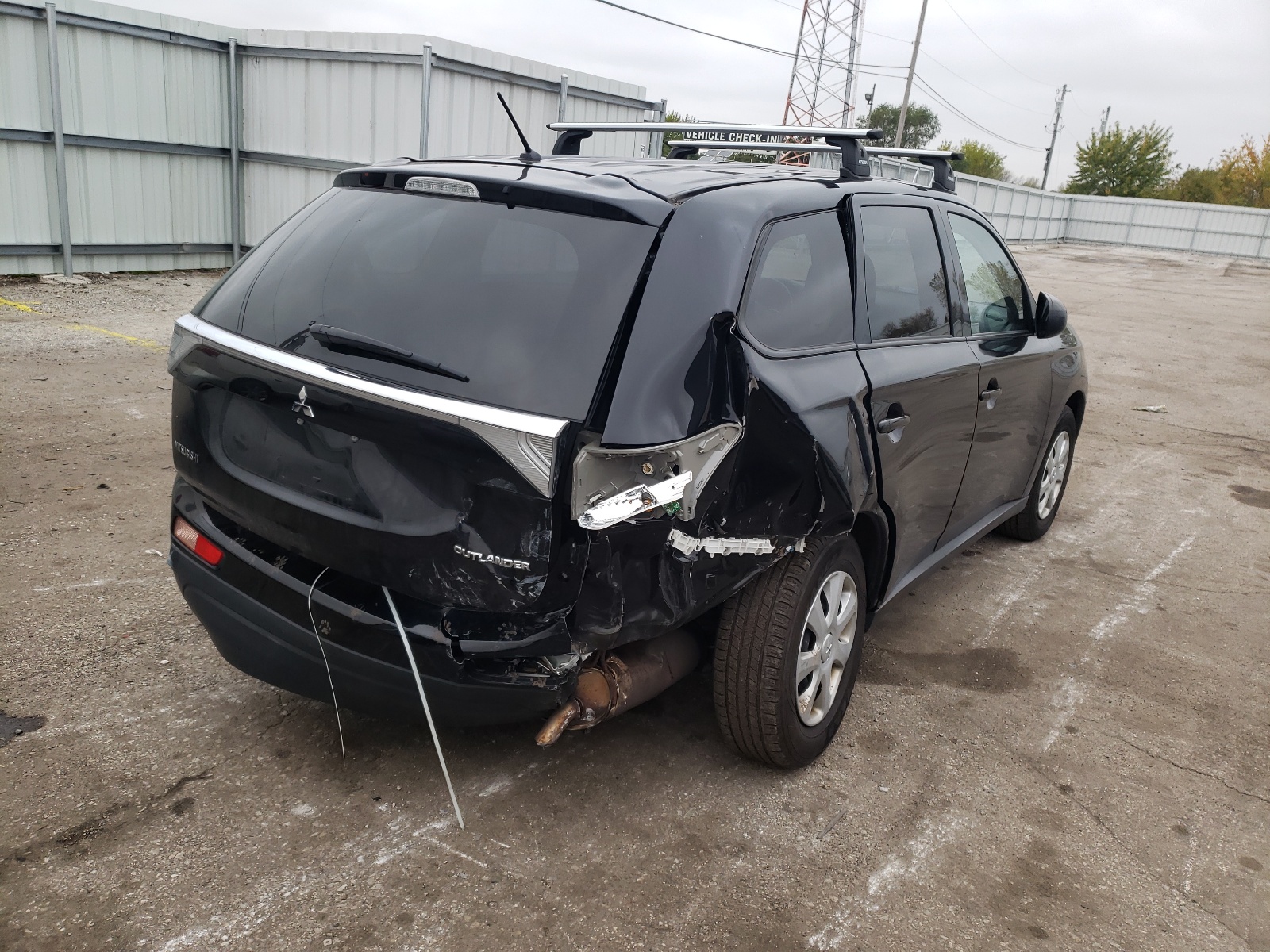 صورة رقم 9 من المزاد - 2014 MITSUBISHI OUTLANDER مع VIN JA4AD2A38EZ017283