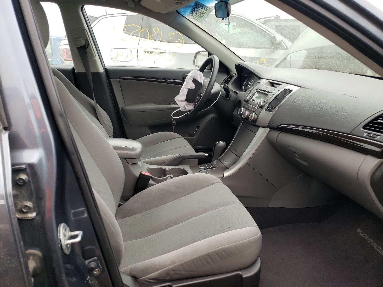 Photo 5 from auction – 2010 HYUNDAI SONATA GLS with VIN 5NPET4AC3AH619905