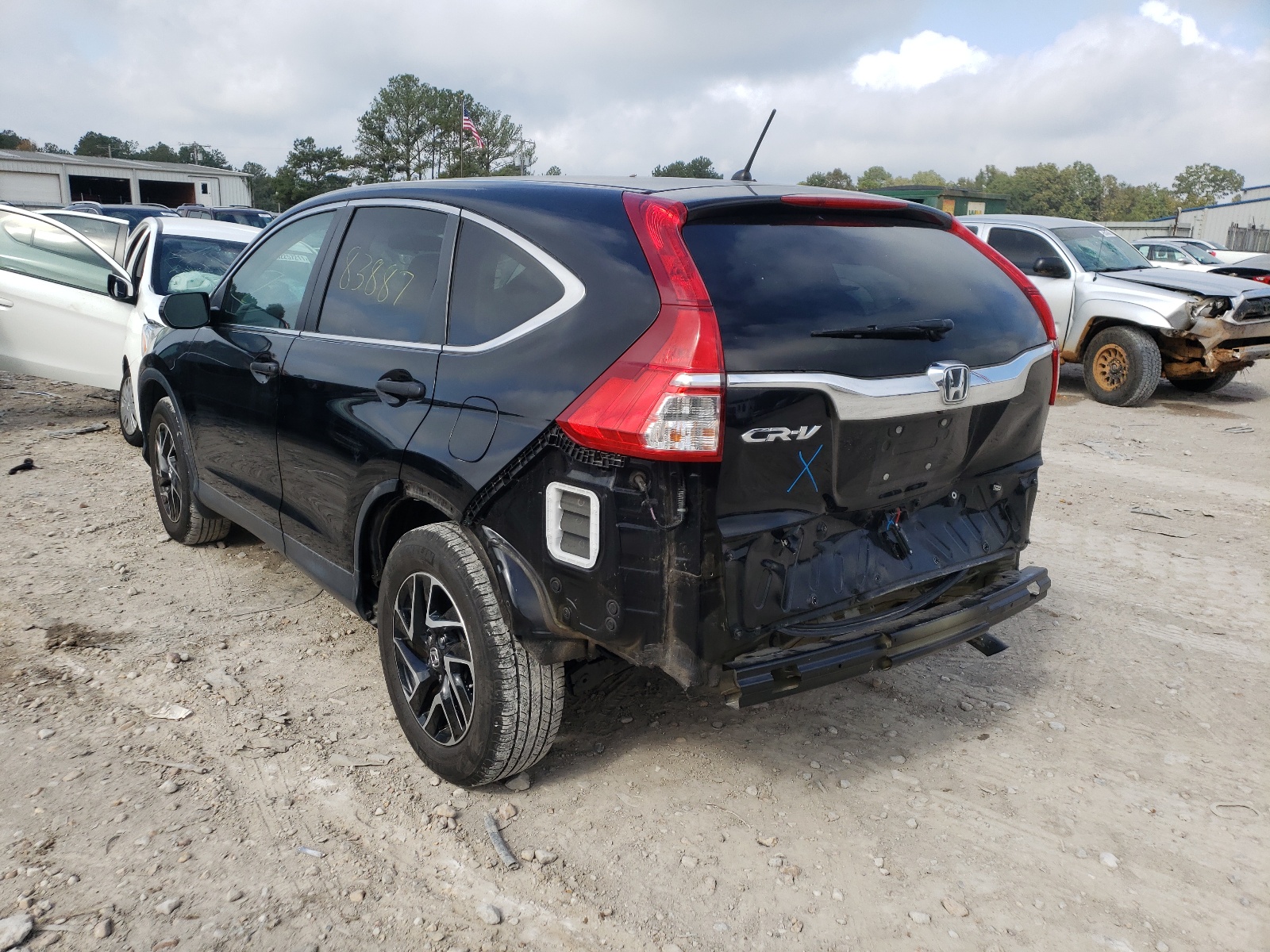 Photo 3 from auction – 2016 HONDA CR-V SE with VIN 2HKRM3H44GH551744
