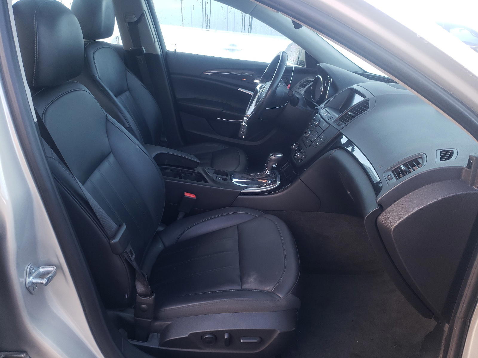 Photo 5 from auction – 2012 BUICK REGAL PREM with VIN 2G4GS5EK9C9195019
