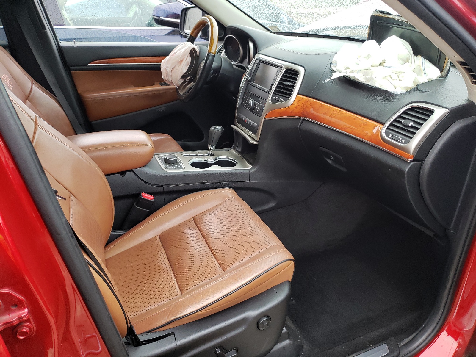 Photo 5 from auction – 2011 JEEP GRAND CHER with VIN 1J4RR6GT8BC573966