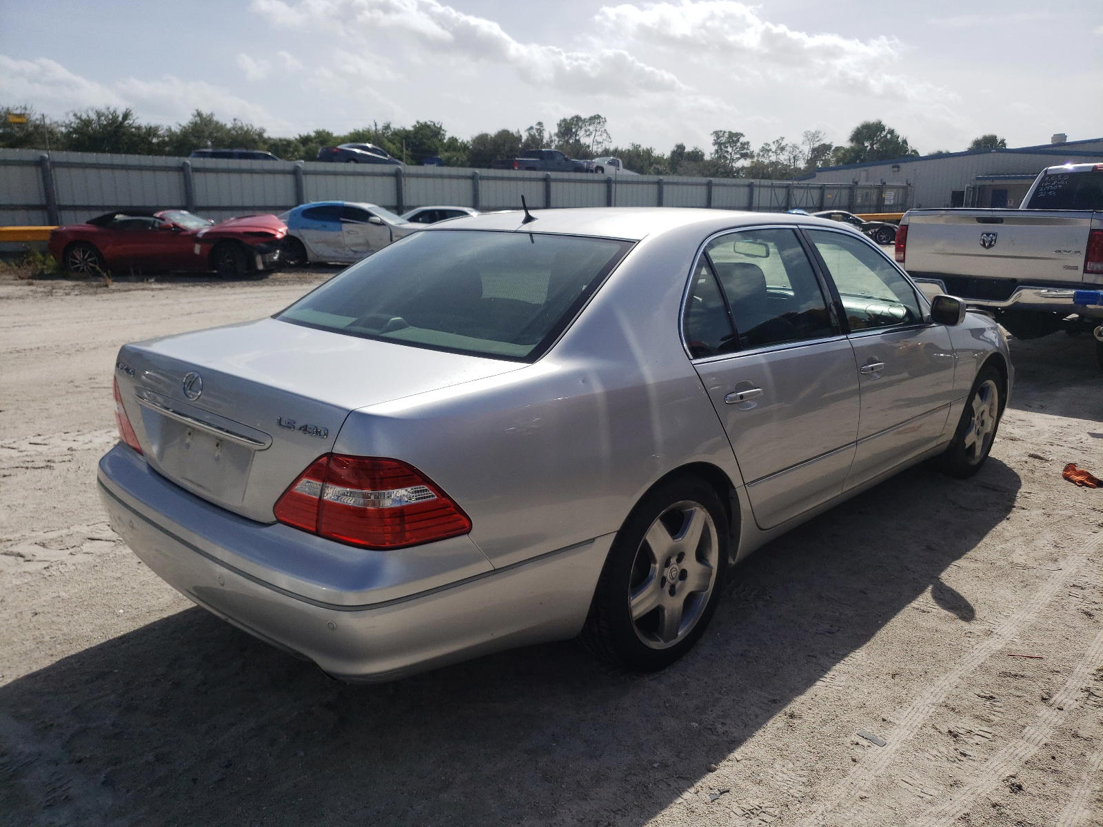 Photo 4 from auction – 2006 LEXUS LS 430 with VIN JTHBN36F265040632