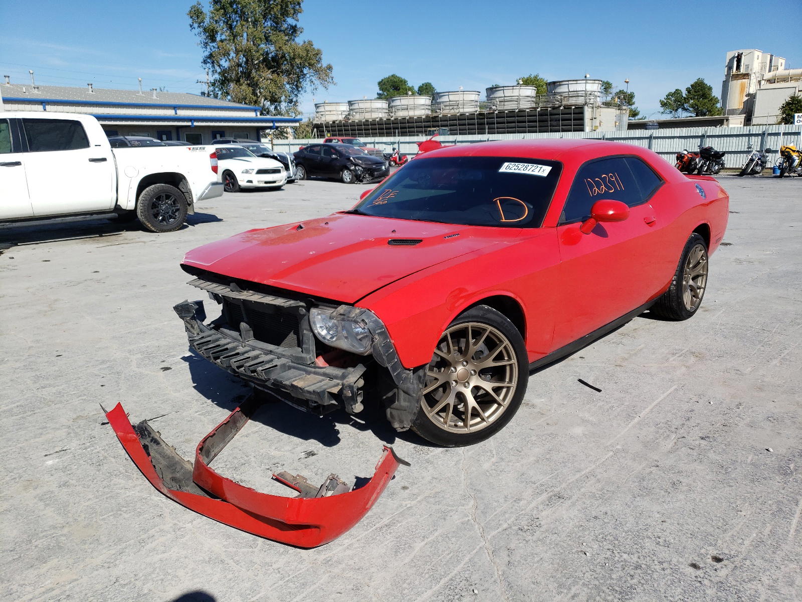 Photo 2 from auction – 2014 DODGE CHALLENGER with VIN 2C3CDYBTXEH158523