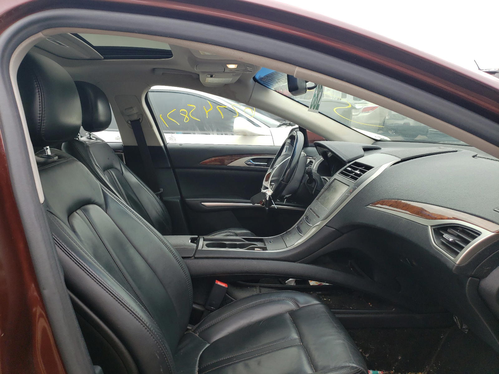 Photo 5 from auction – 2016 LINCOLN MKZ with VIN 3LN6L2J99GR627411