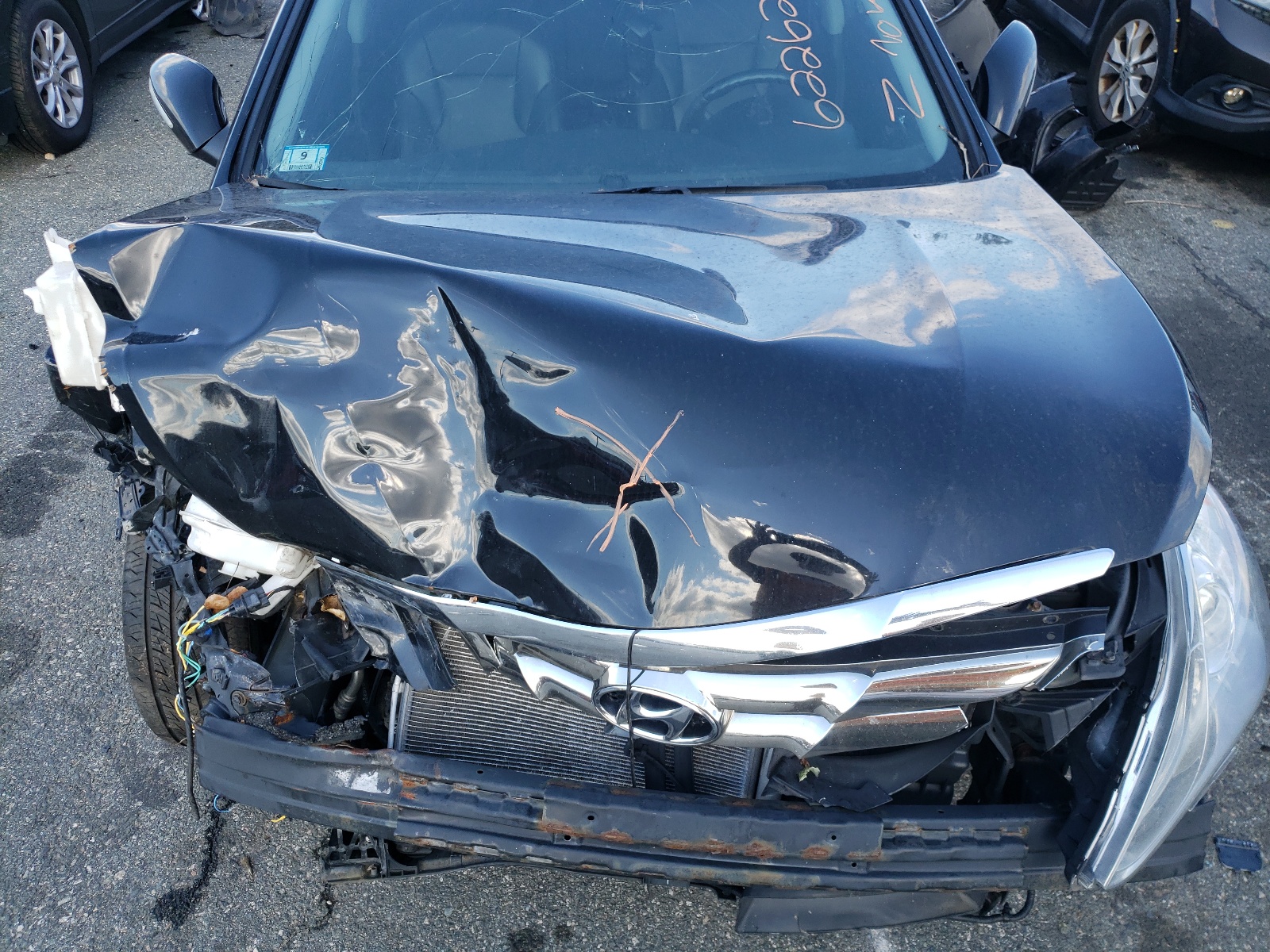 Photo 7 from auction – 2013 HYUNDAI SONATA SE with VIN 5NPEC4AB3DH656125