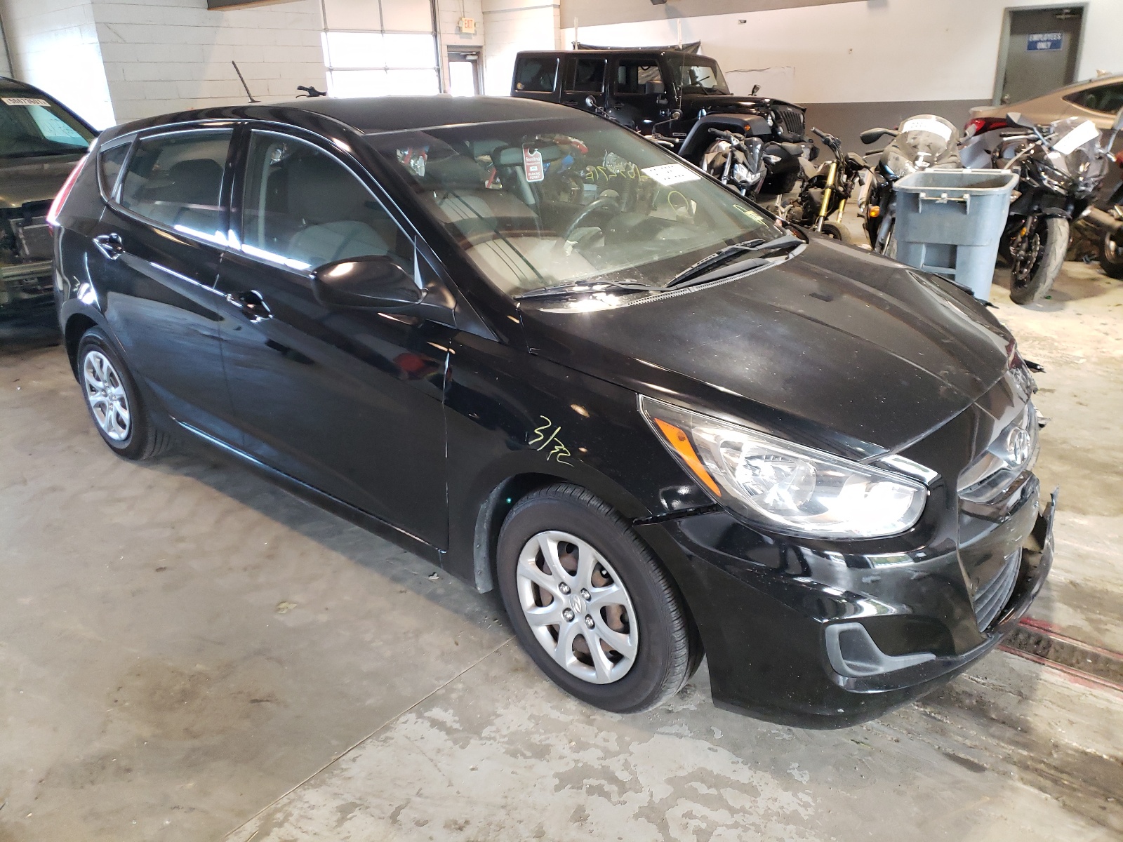 Photo 1 from auction – 2014 HYUNDAI ACCENT GLS with VIN KMHCT5AE2EU197132