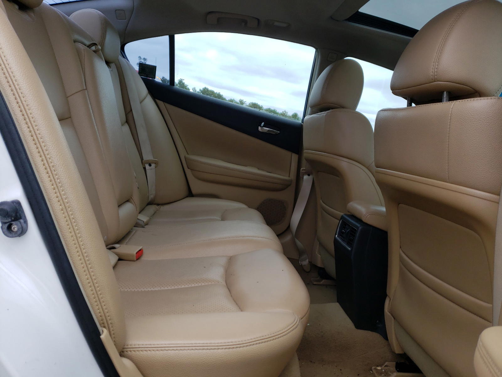 Photo 6 from auction – 2010 NISSAN MAXIMA S with VIN 1N4AA5AP6AC818073