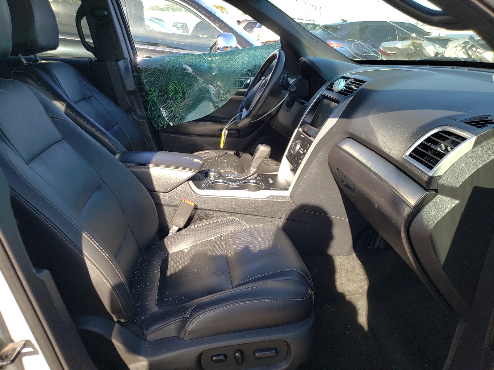 Photo 5 from auction – 2015 FORD EXPLORER S with VIN 1FM5K8GT9FGB01189