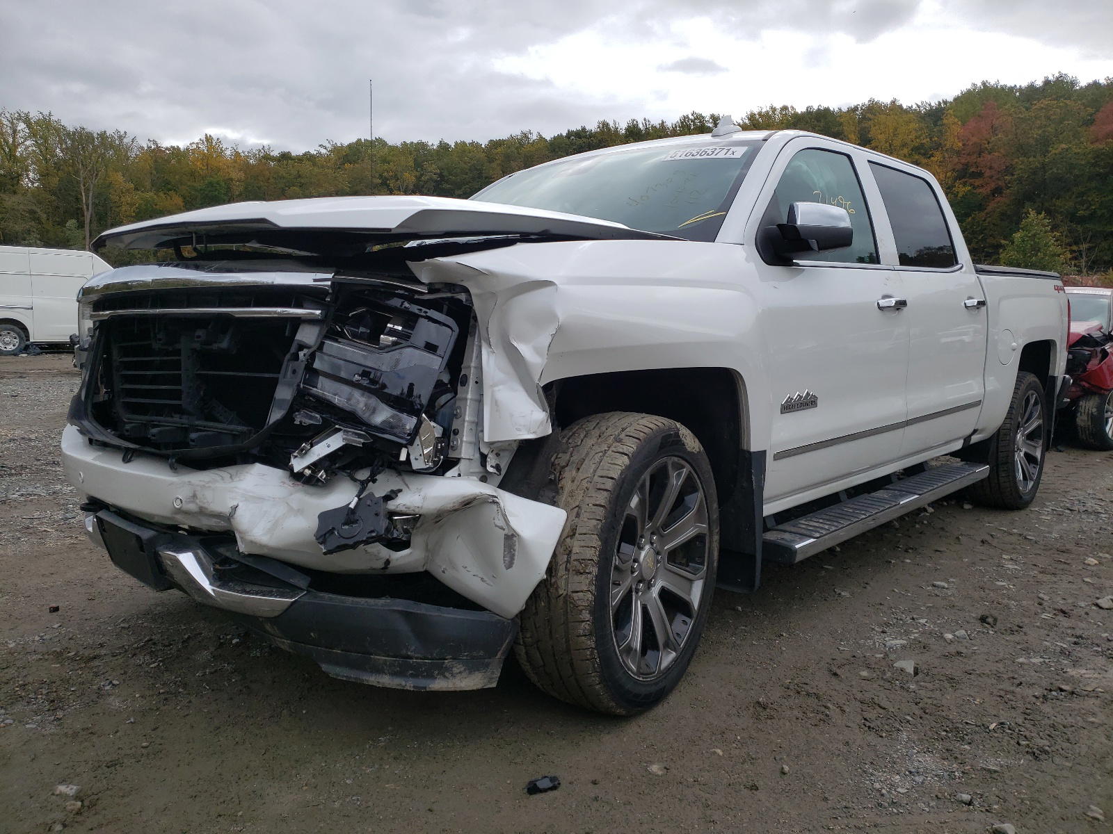 Photo 2 from auction – 2017 CHEVROLET SILVERADO with VIN 3GCUKTEC1HG180421
