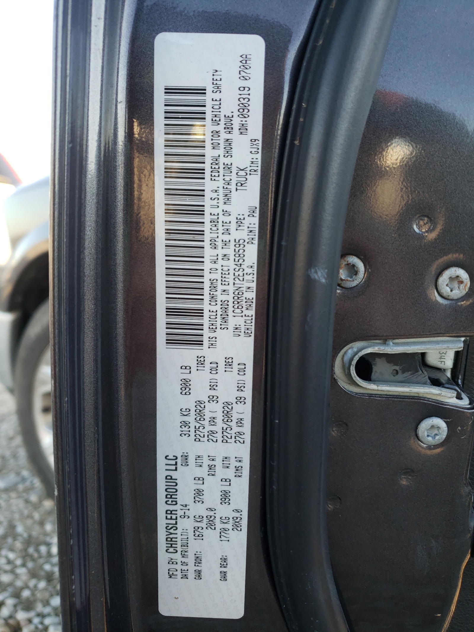 Photo 10 from auction – 2014 RAM 1500 LARAM with VIN 1C6RR6NT2ES458595