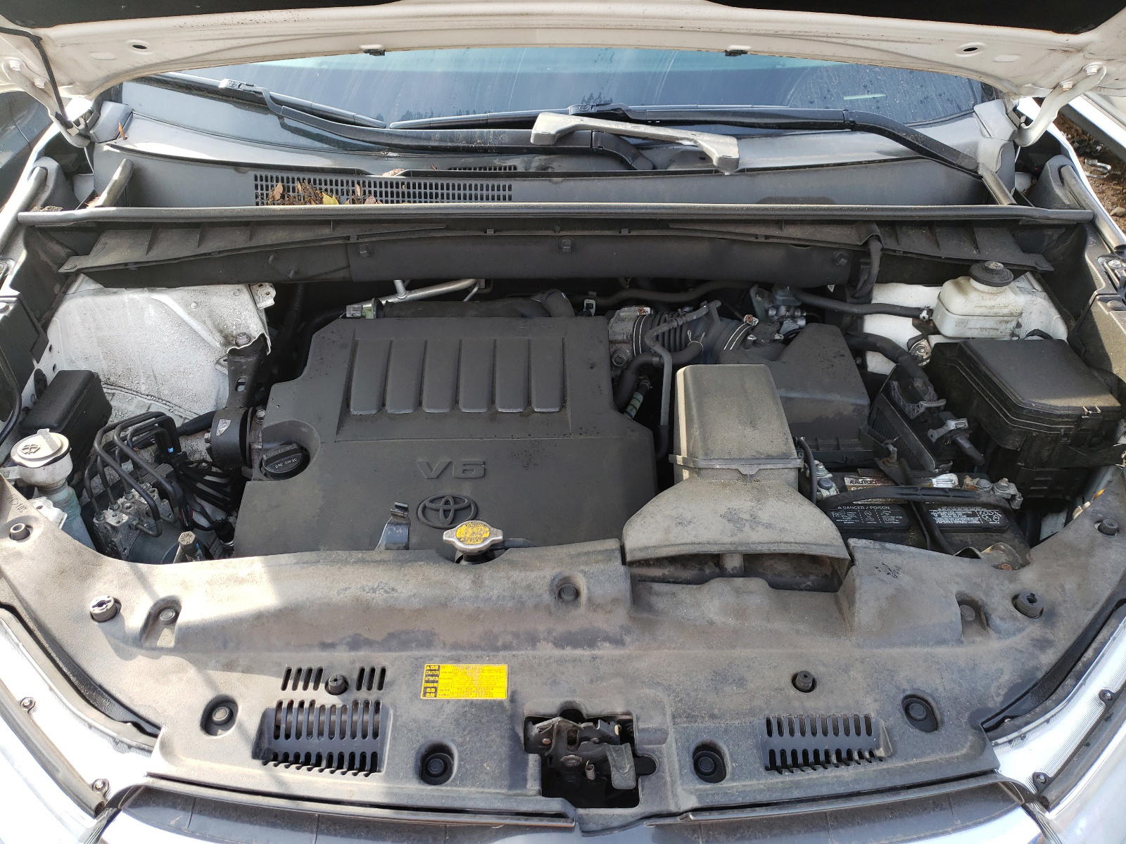 Photo 7 from auction – 2015 TOYOTA HIGHLANDER with VIN 5TDJKRFH9FS074037