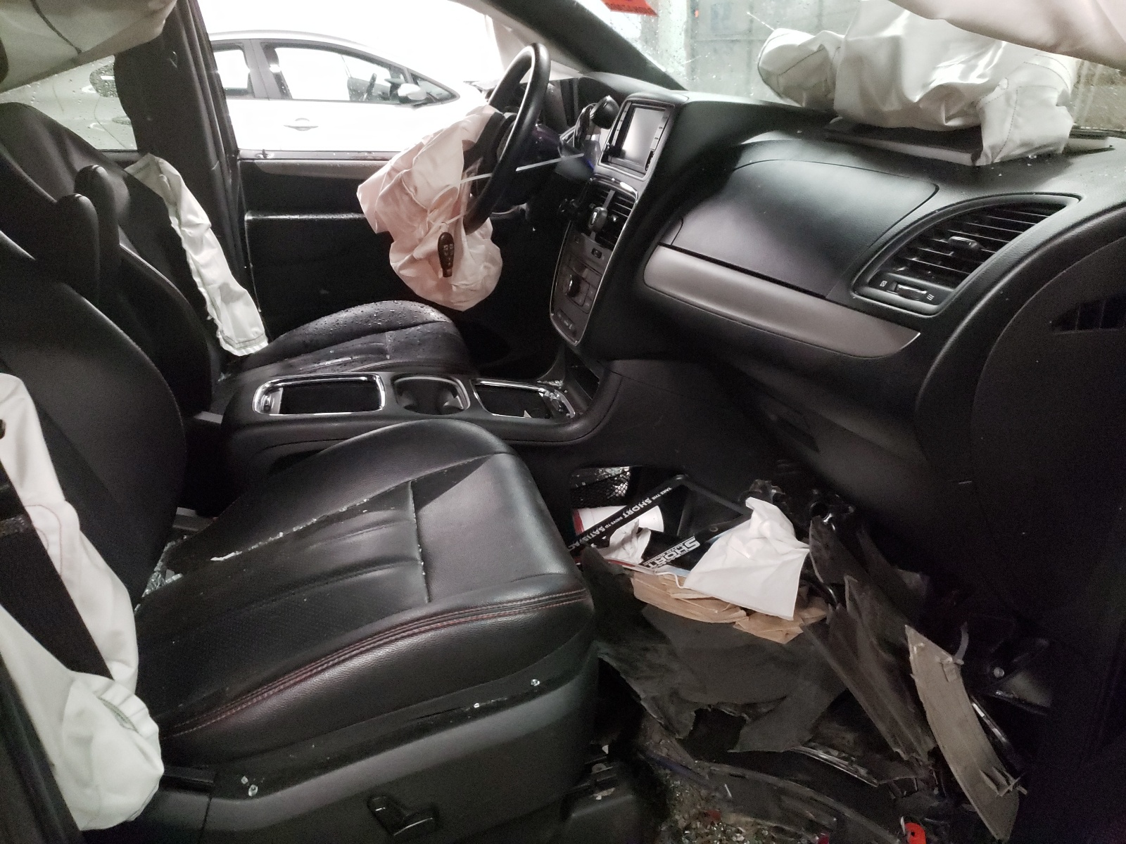 Photo 5 from auction – 2019 DODGE GRAND CARA with VIN 2C4RDGEG8KR591178