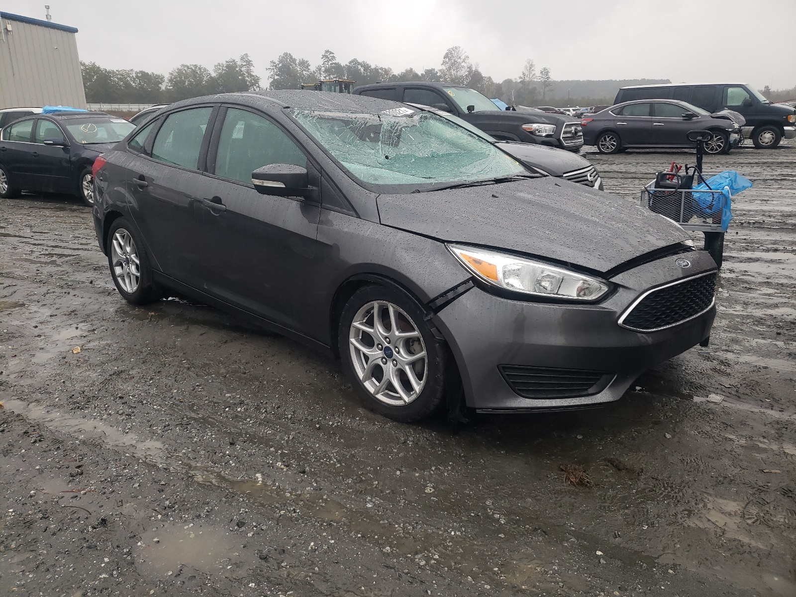 Фото 1 с аукциона – 2017 FORD FOCUS SE с VIN 1FADP3F21HL322377