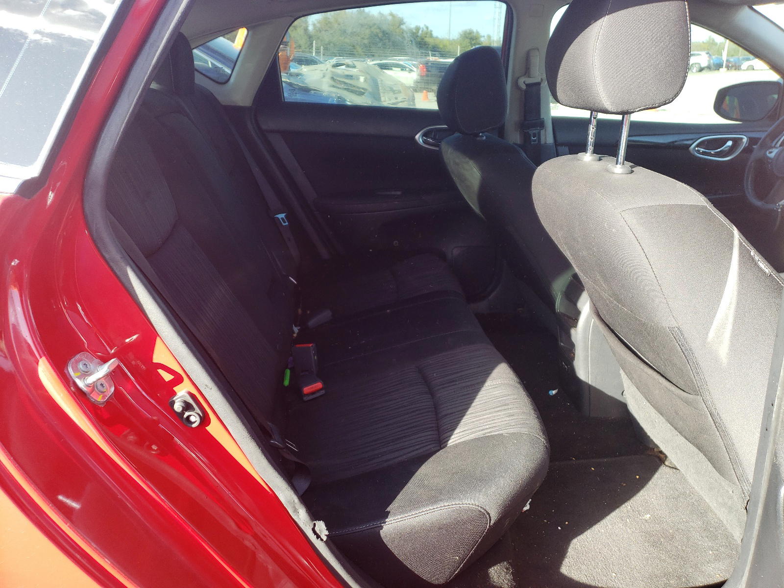 Photo 6 from auction – 2017 NISSAN SENTRA S with VIN 3N1AB7AP3HL696339