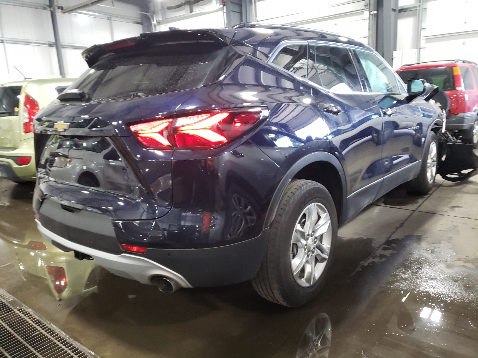 Photo 4 from auction – 2020 CHEVROLET BLAZER 2LT with VIN 3GNKBHRS6LS625061