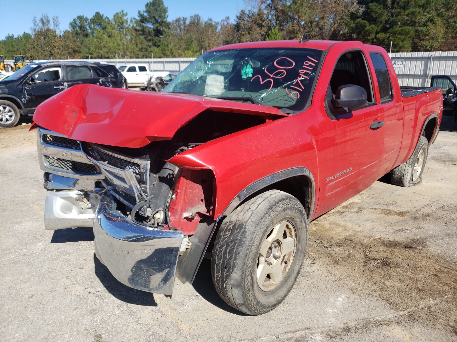 Photo 2 from auction – 2012 CHEVROLET SILVERADO with VIN 1GCRCREA8CZ250705