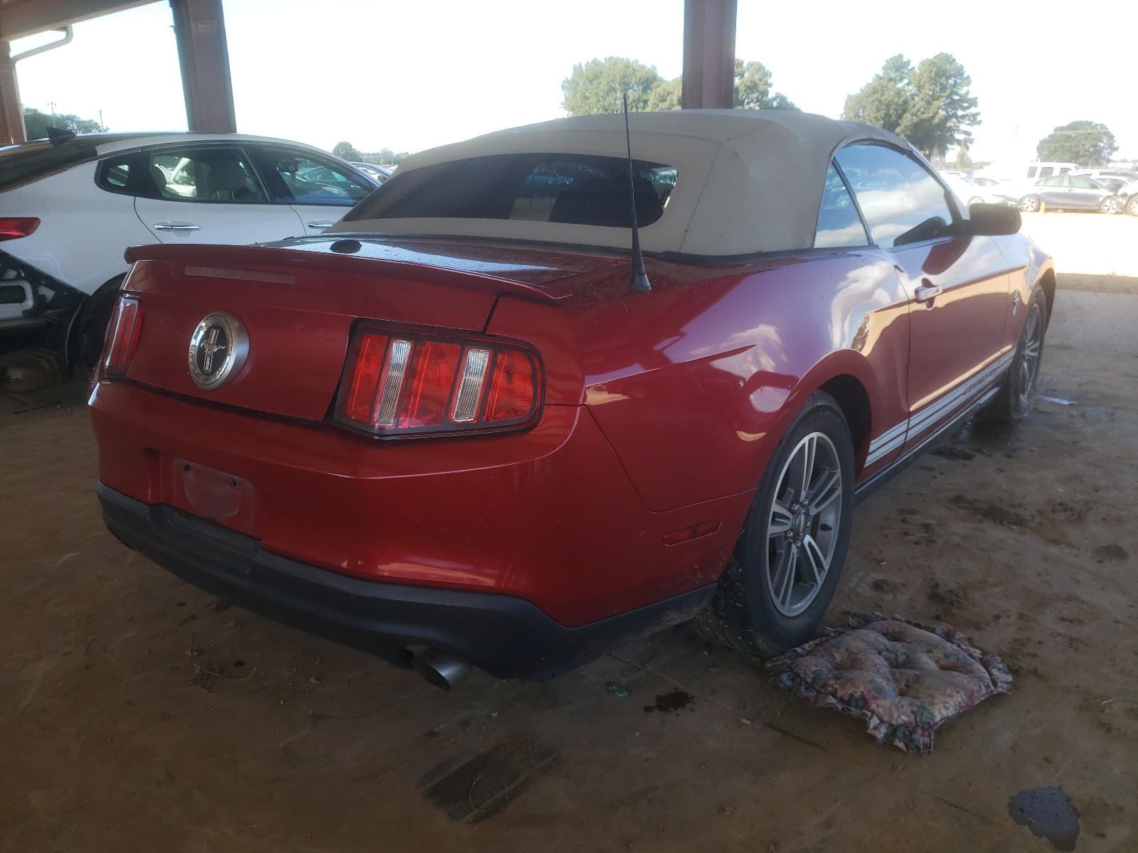 Photo 4 from auction – 2011 FORD MUSTANG with VIN 1ZVBP8EM7B5111324