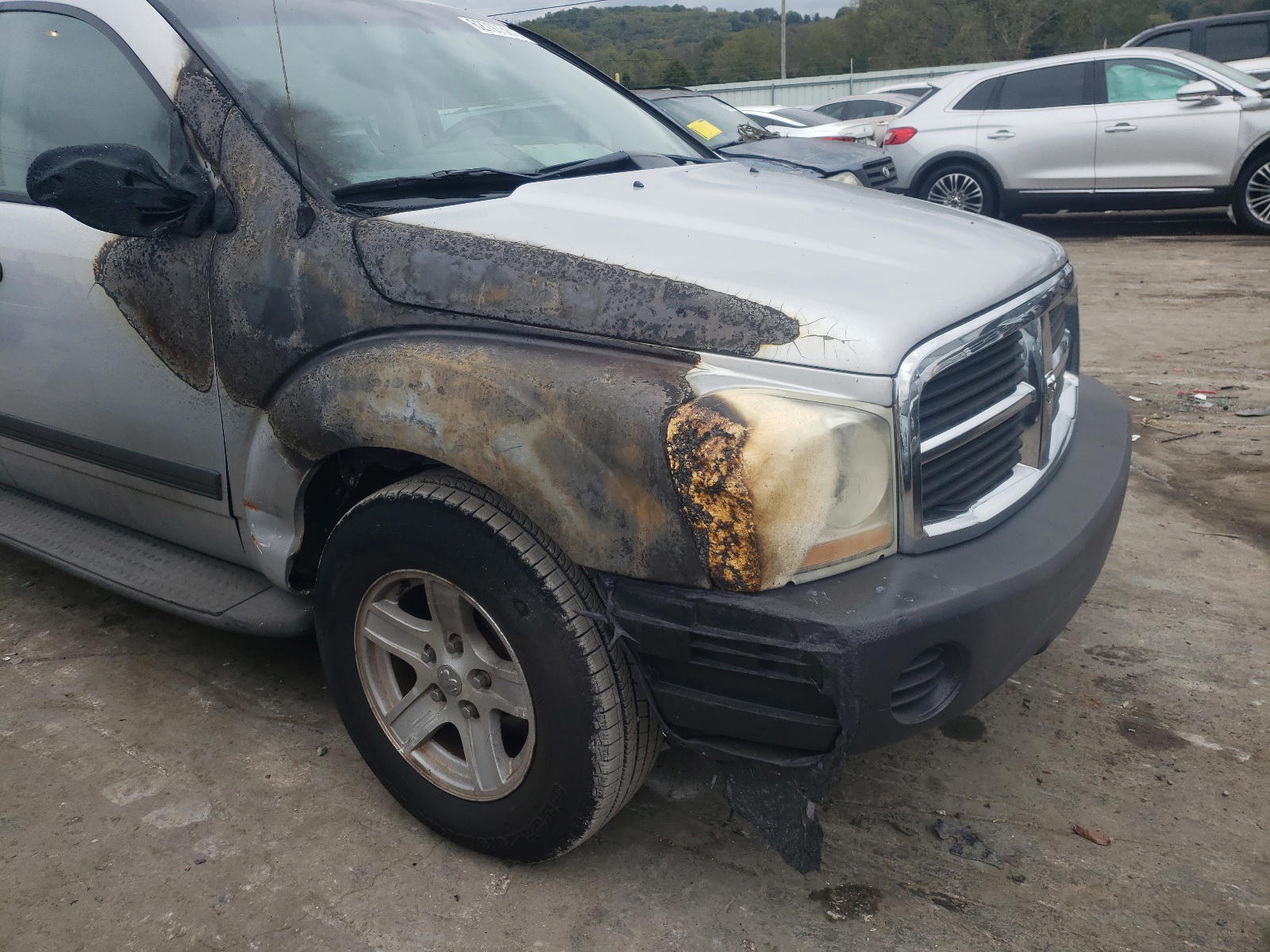 Photo 9 from auction – 2005 DODGE DURANGO ST with VIN 1D4HD38K05F512024