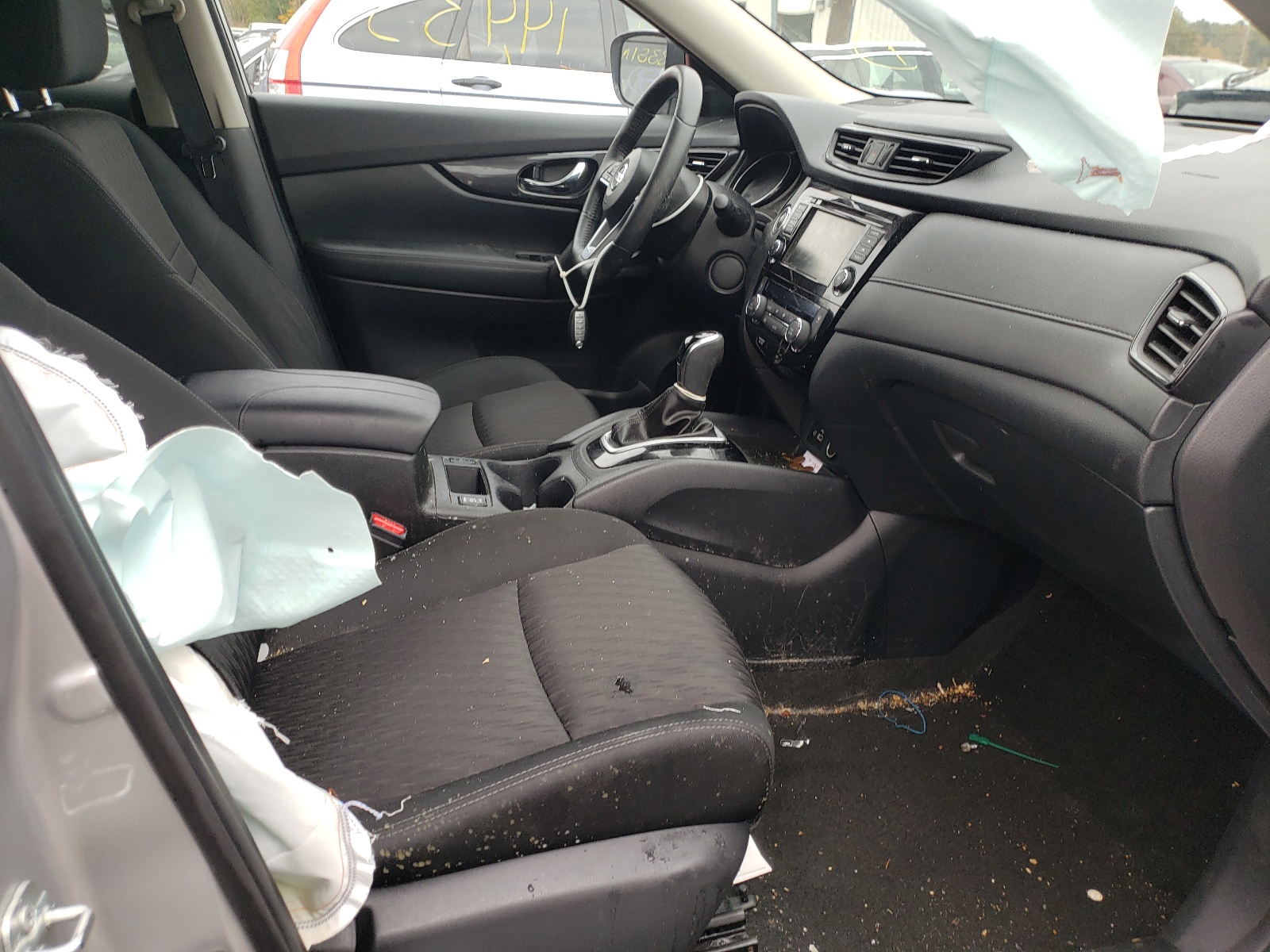Photo 5 from auction – 2018 NISSAN ROGUE S with VIN KNMAT2MV0JP588259