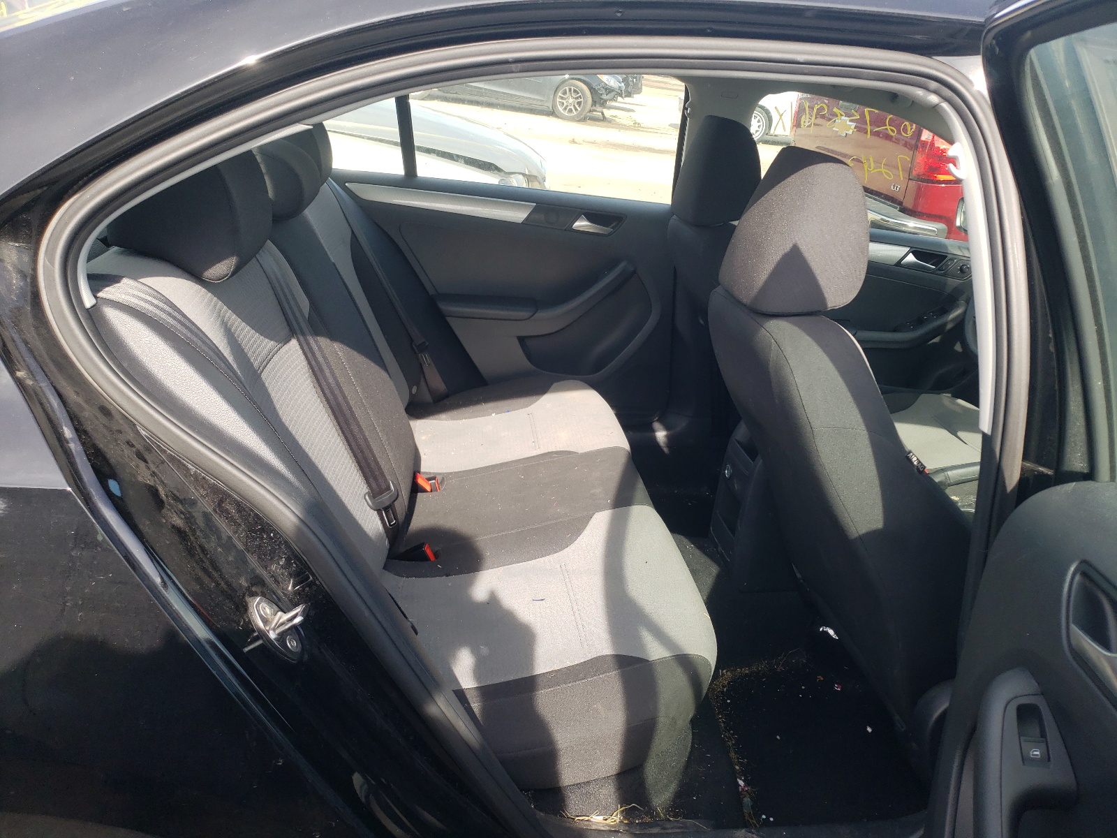 Photo 6 from auction – 2017 VOLKSWAGEN JETTA S with VIN 3VW2B7AJ6HM340746