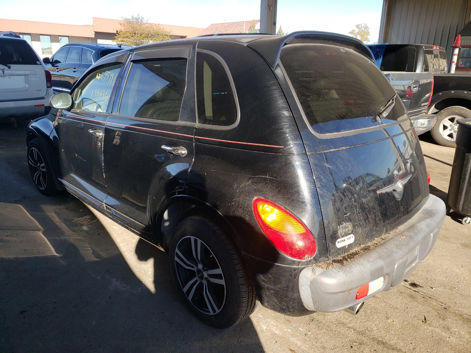 Photo 3 from auction – 2002 CHRYSLER PT CRUISER with VIN 3C8FY68B12T240514