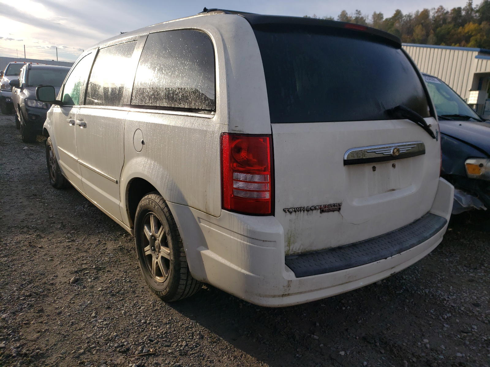 Photo 3 from auction – 2008 CHRYSLER TOWN&COUNT with VIN 2A8HR54P98R642305