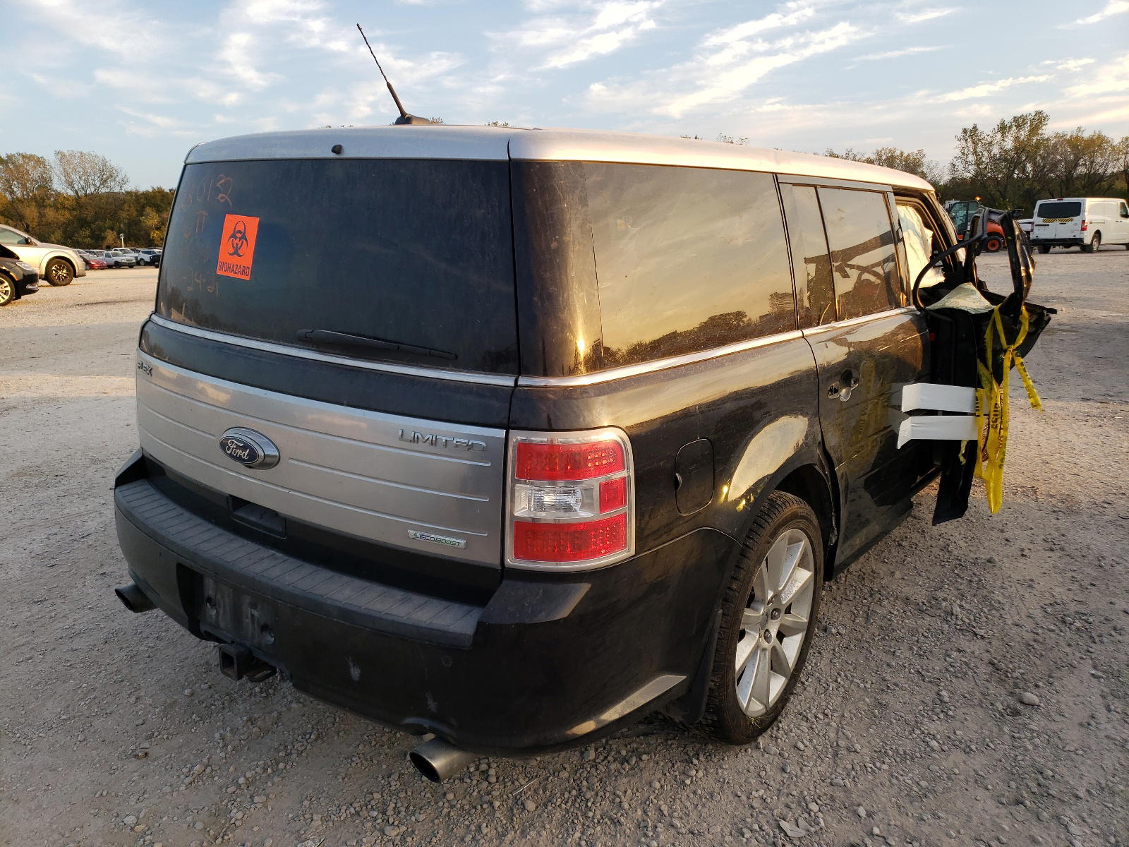 Photo 4 from auction – 2011 FORD FLEX LIMIT with VIN 2FMHK6DT0BBD16709