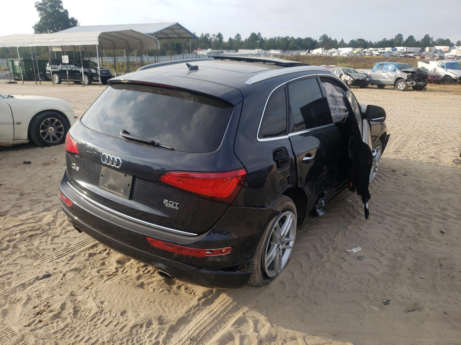 Photo 4 from auction – 2017 AUDI Q5 PREMIUM with VIN WA1C2AFP8HA080486