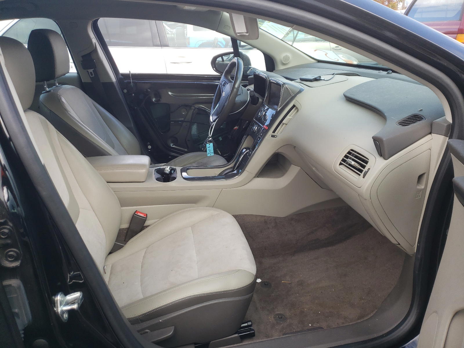 Photo 5 from auction – 2014 CHEVROLET VOLT with VIN 1G1RH6E42EU173395