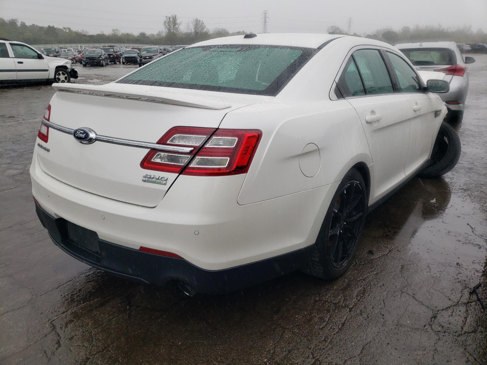 Photo 4 from auction – 2013 FORD TAURUS SHO with VIN 1FAHP2KT7DG200894
