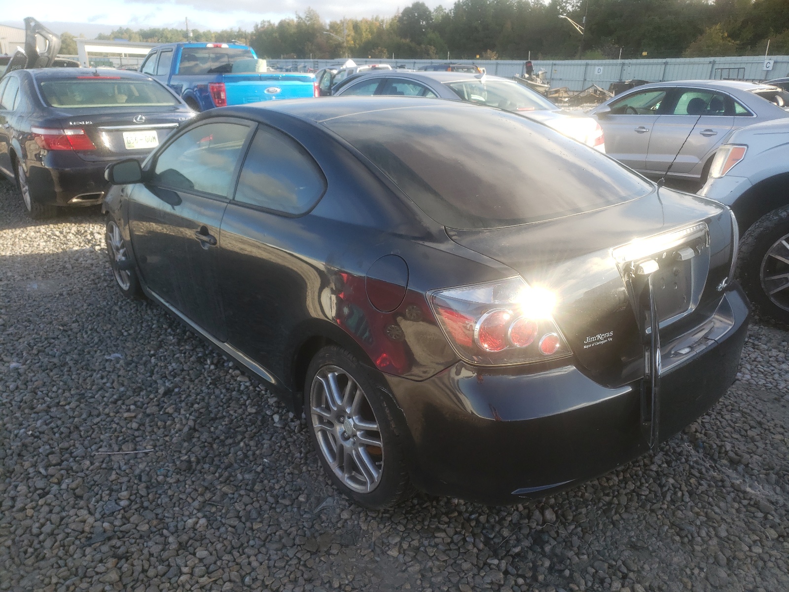 Photo 3 from auction – 2010 TOYOTA SCION TC with VIN JTKDE3B75A0305177
