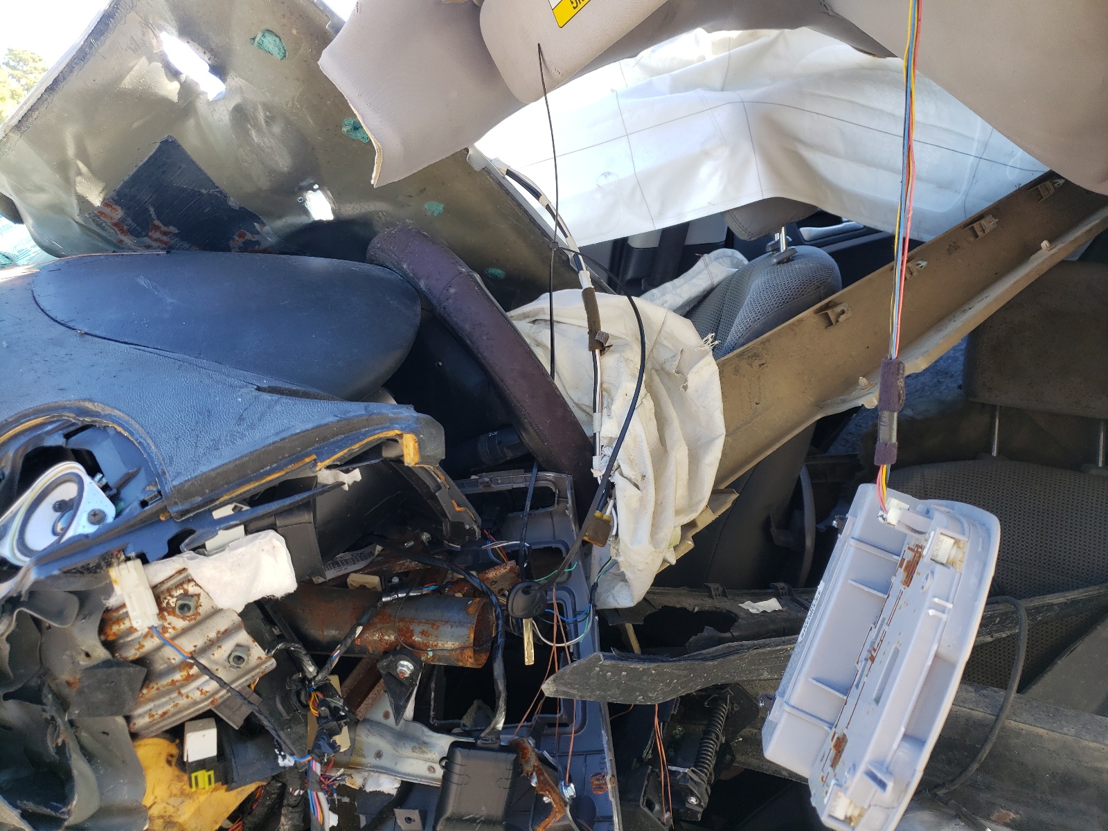 Photo 5 from auction – 2013 HYUNDAI SONATA GLS with VIN 5NPEB4AC8DH690752