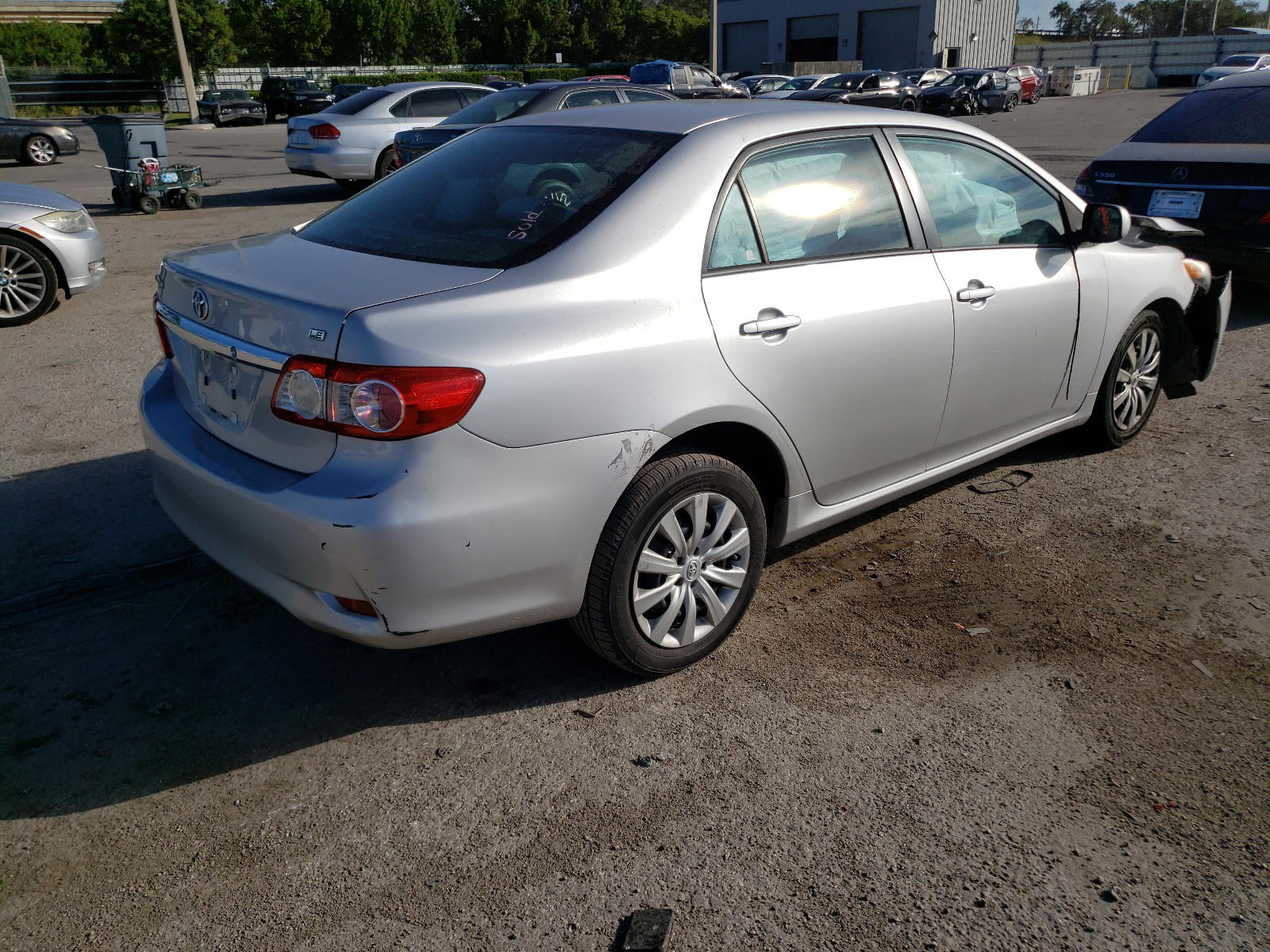 Photo 4 from auction – 2012 TOYOTA COROLLA BA with VIN 2T1BU4EE4CC812789