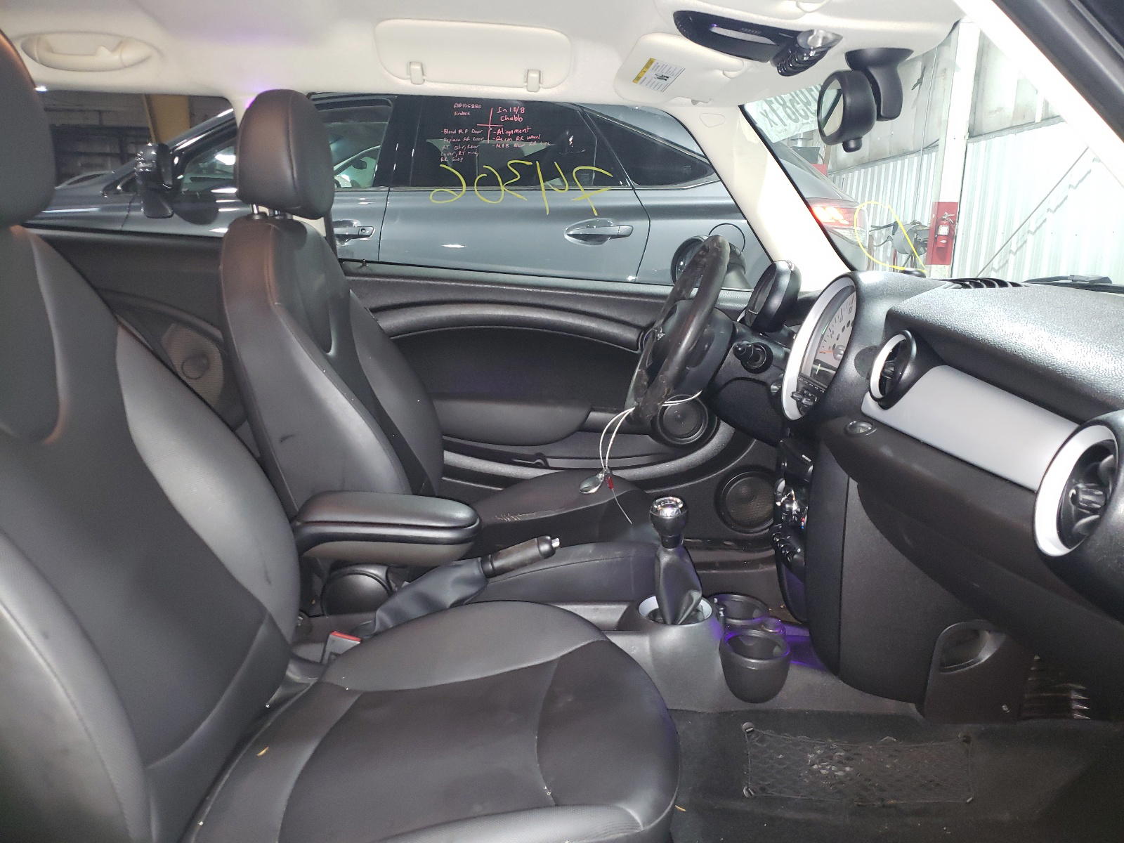 Photo 5 from auction – 2013 MINI COOPER with VIN WMWSU3C53DT370267